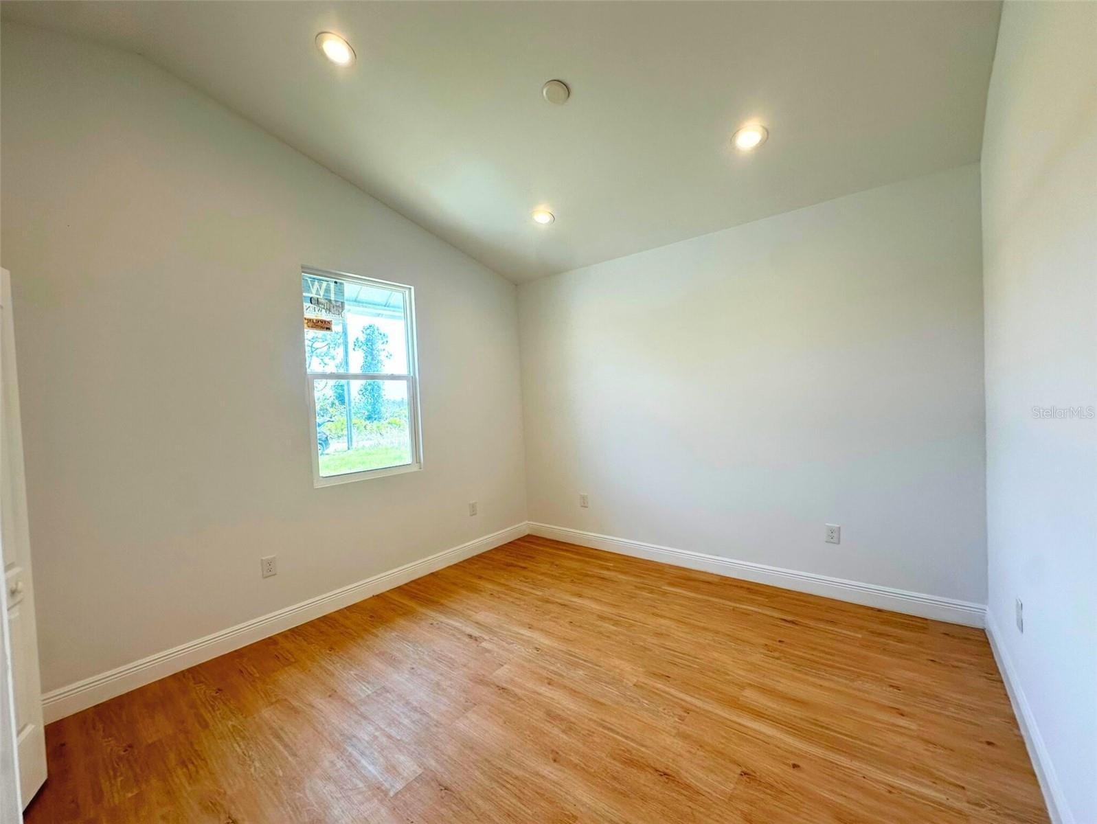 8297 STRASSE BLVD, PUNTA GORDA, FL, 33982