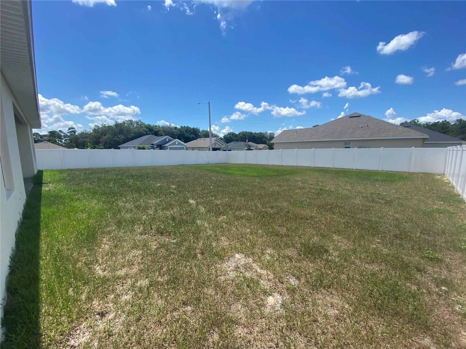 501 W LEAH CT, FRUITLAND PARK, FL, 34731