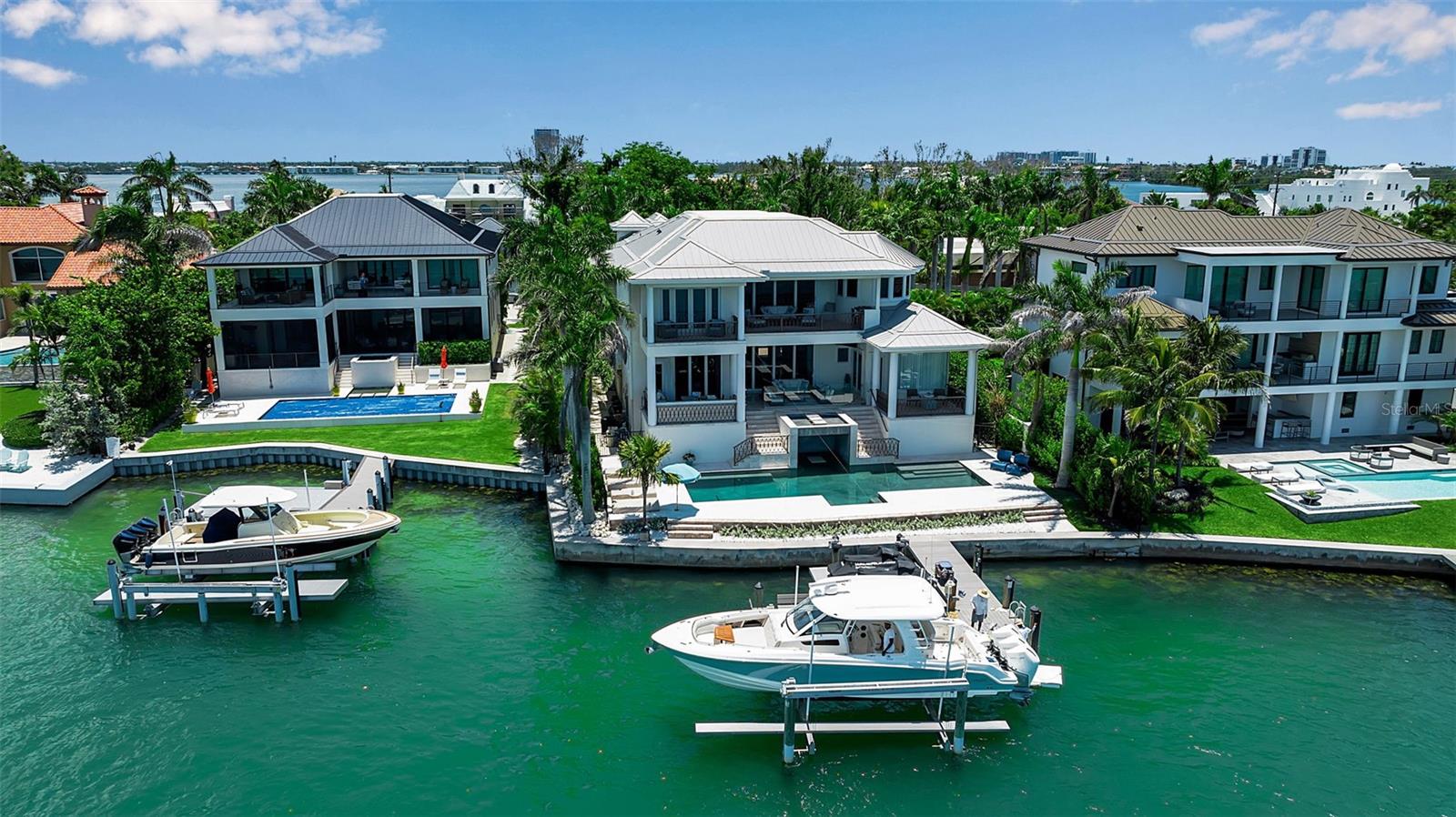 A4649531 Property Photo