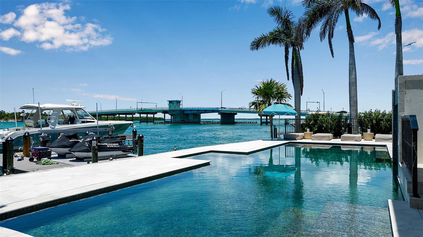 A4649531 Property Photo