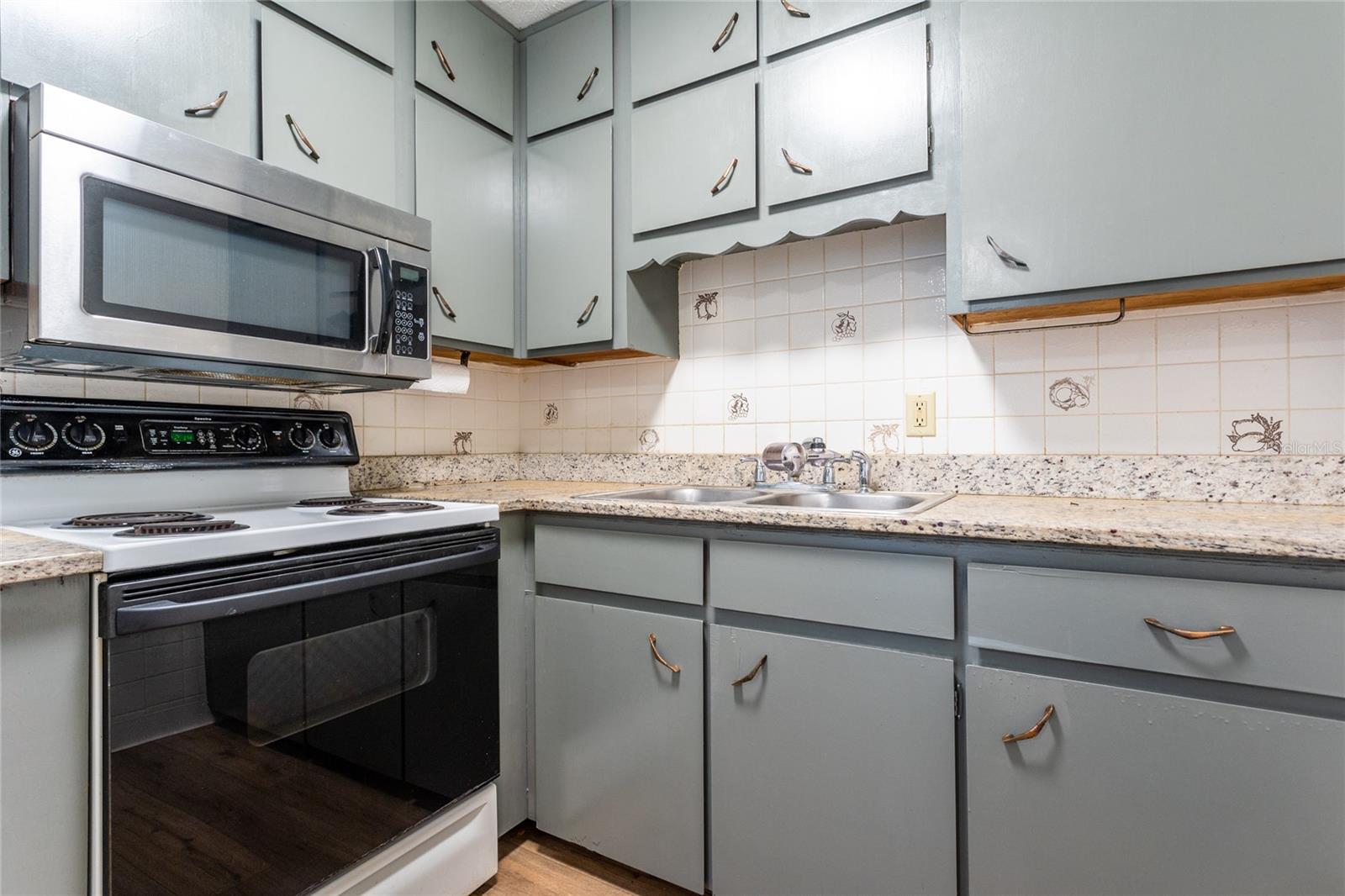 1111 NW 6TH AVE, GAINESVILLE, FL, 32601