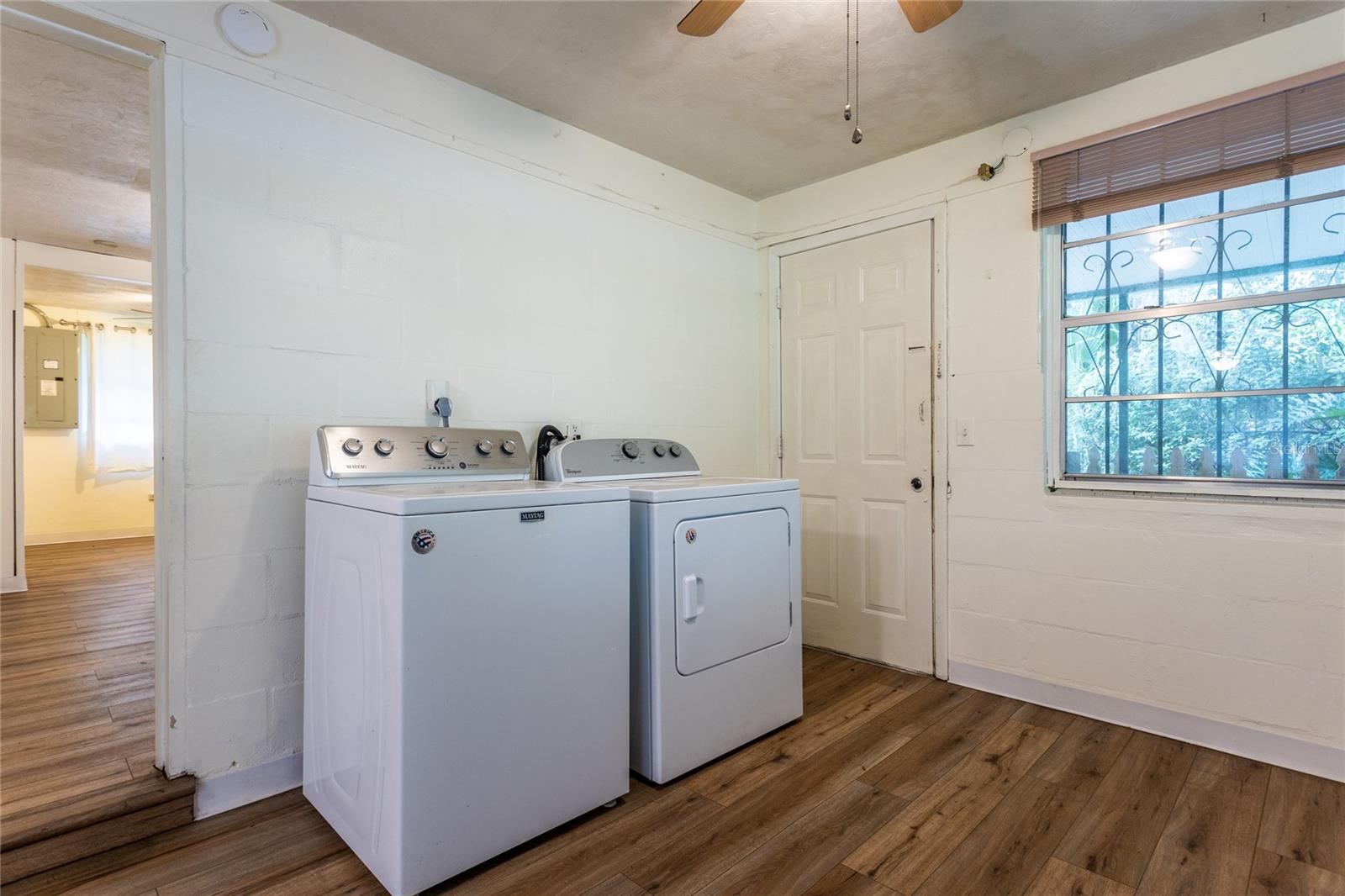 1111 NW 6TH AVE, GAINESVILLE, FL, 32601