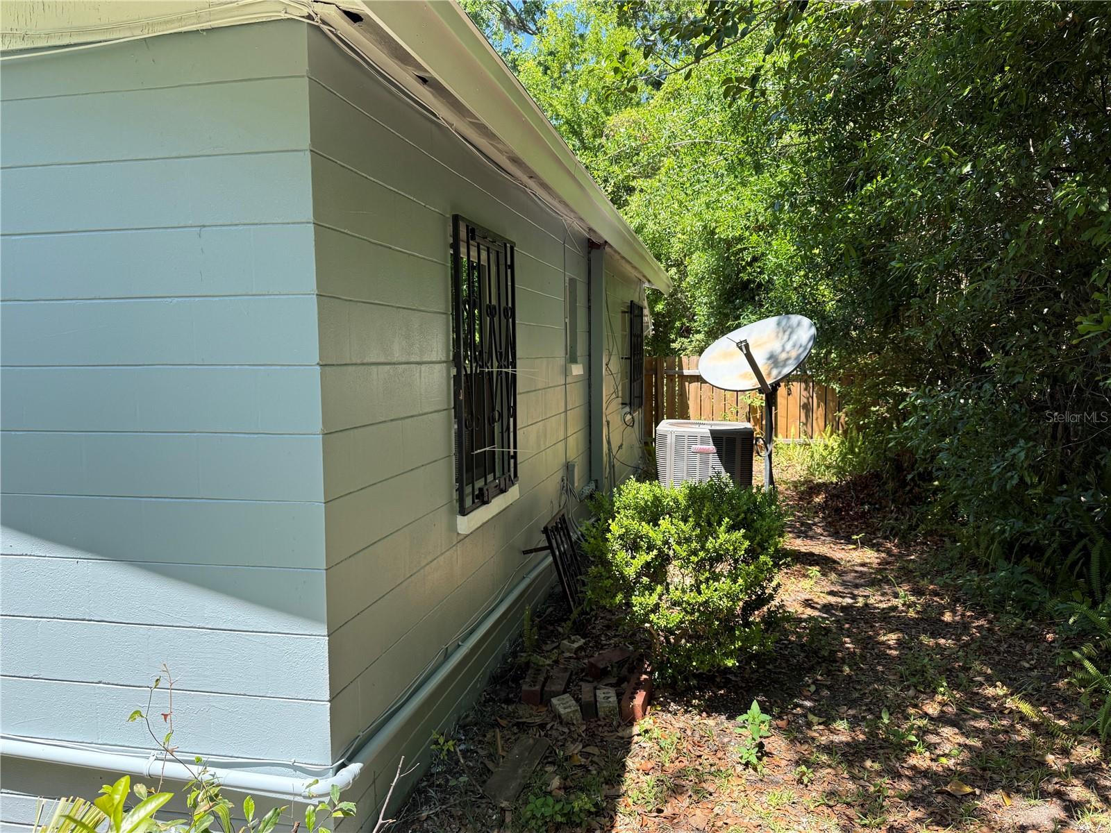 1111 NW 6TH AVE, GAINESVILLE, FL, 32601