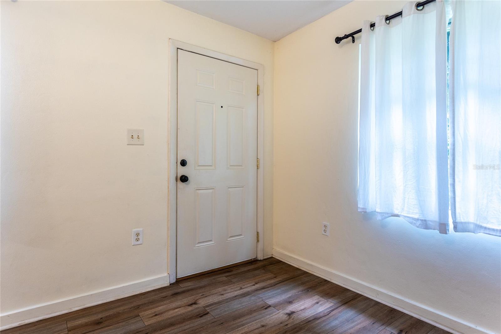 1111 NW 6TH AVE, GAINESVILLE, FL, 32601