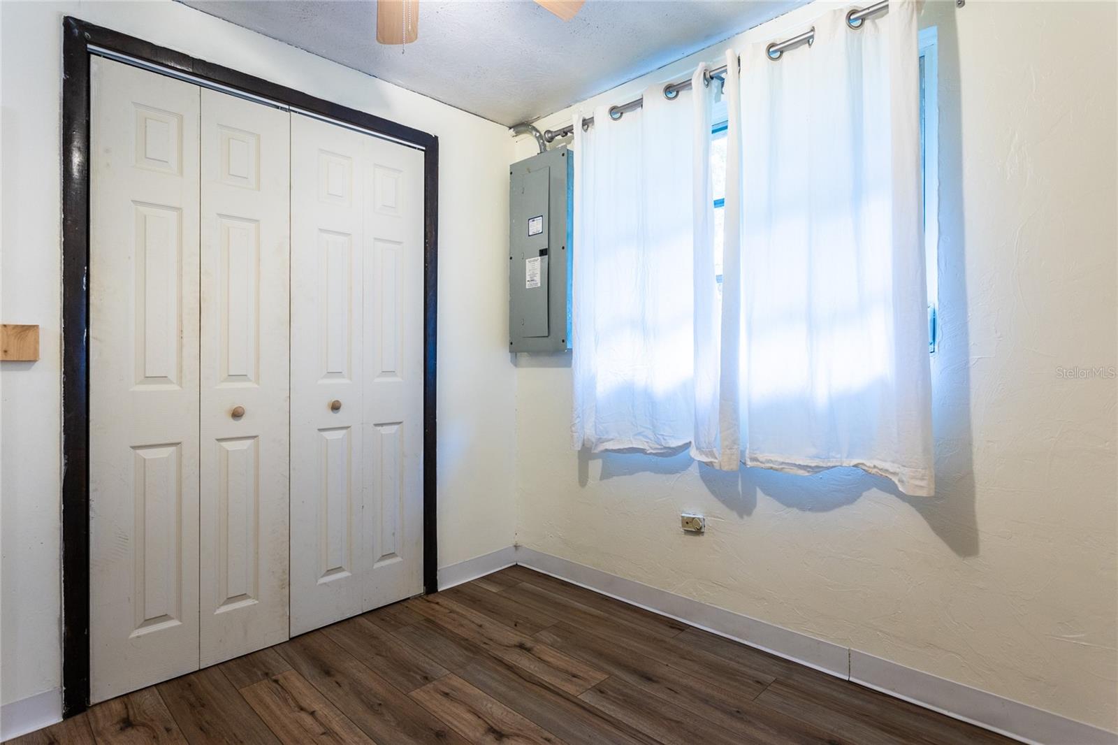 1111 NW 6TH AVE, GAINESVILLE, FL, 32601