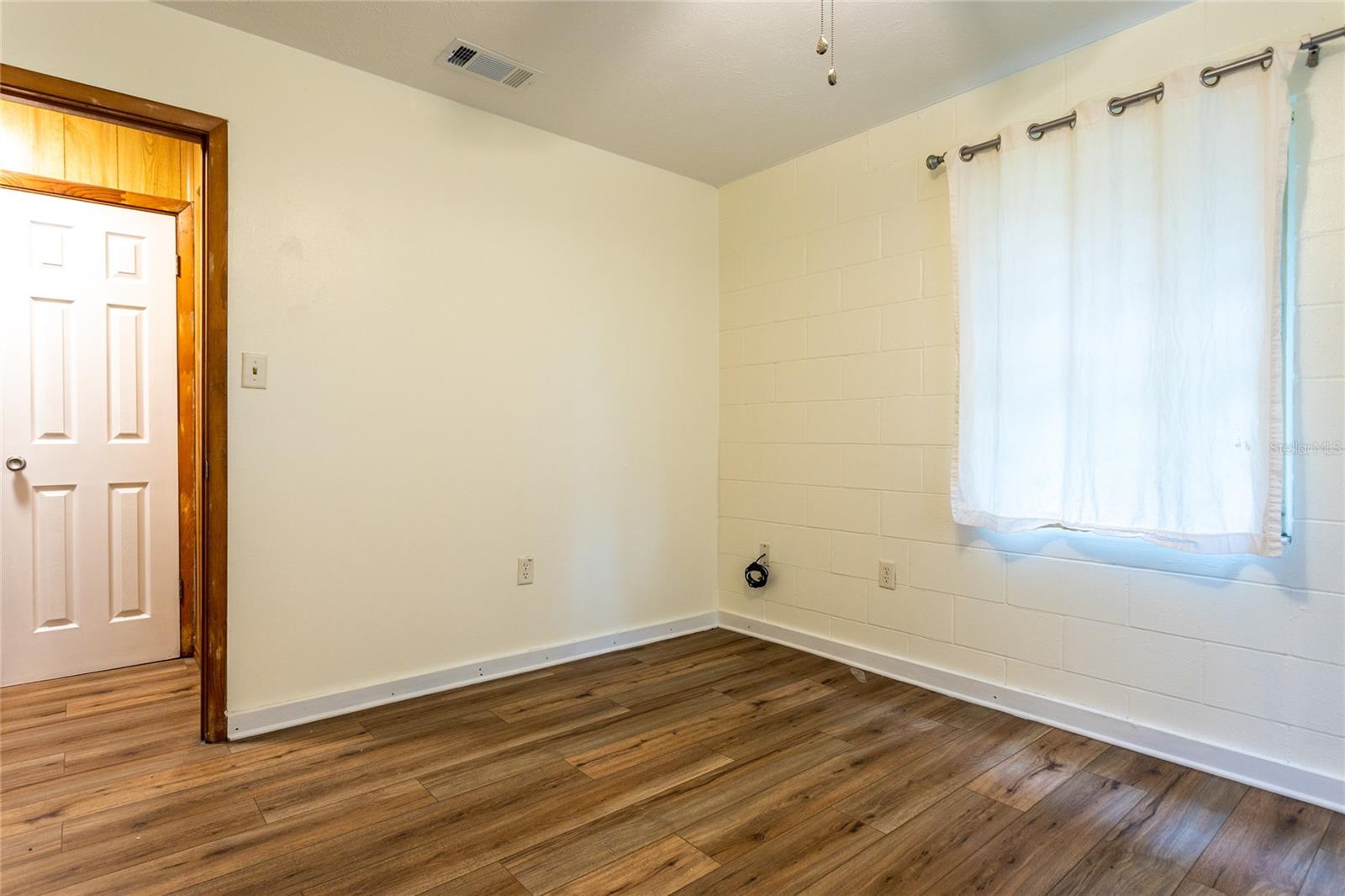 1111 NW 6TH AVE, GAINESVILLE, FL, 32601