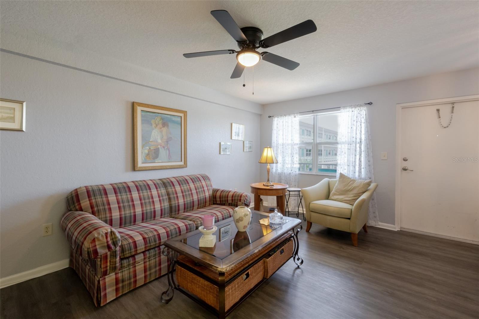 TB8376370 Property Photo