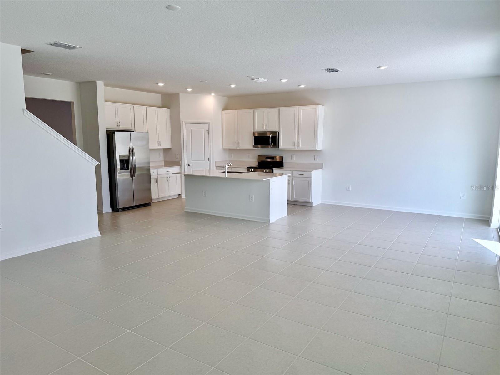 3246 ARMSTRONG AVE, CLERMONT, FL, 34714