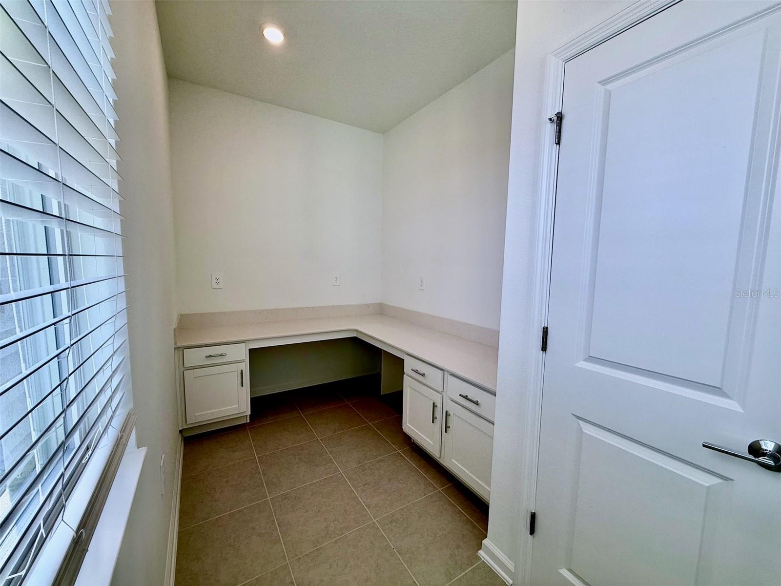 3246 ARMSTRONG AVE, CLERMONT, FL, 34714