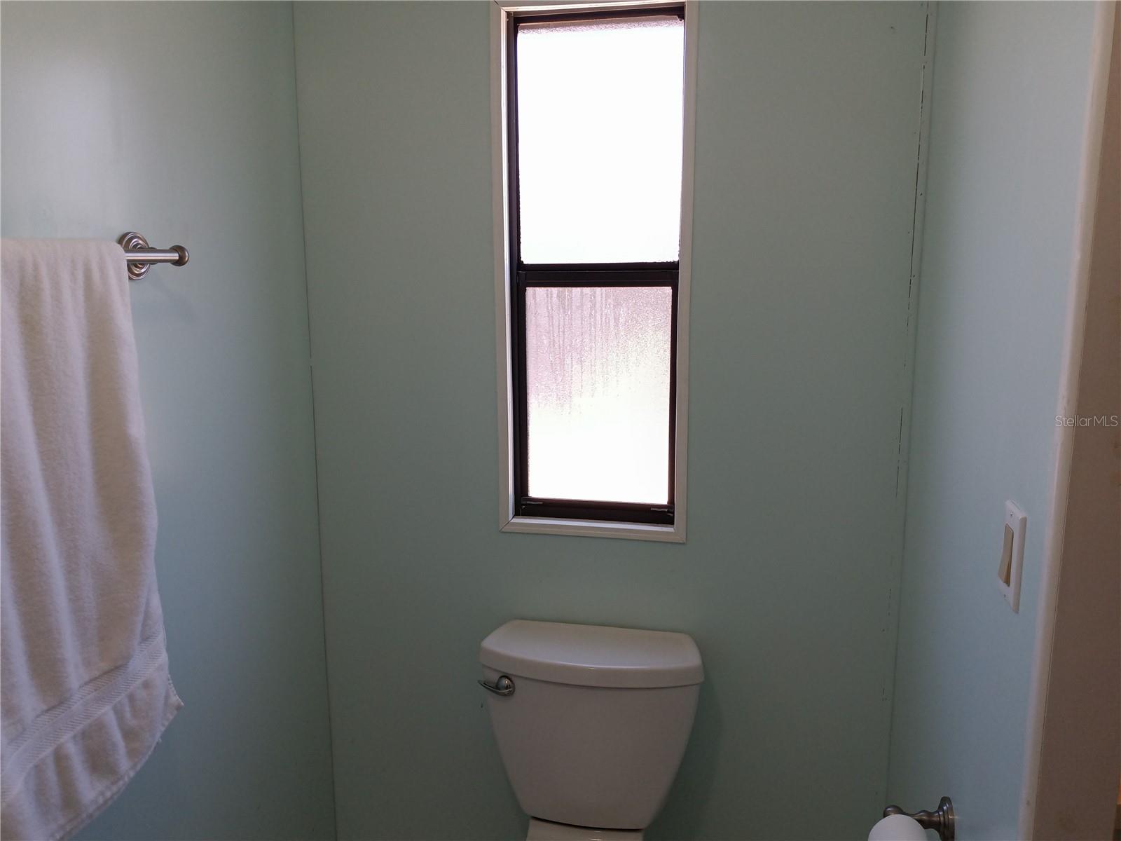 421 AVOCADO DR, BAREFOOT BAY, FL, 32976