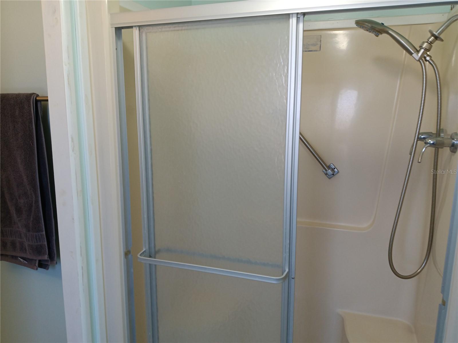 421 AVOCADO DR, BAREFOOT BAY, FL, 32976