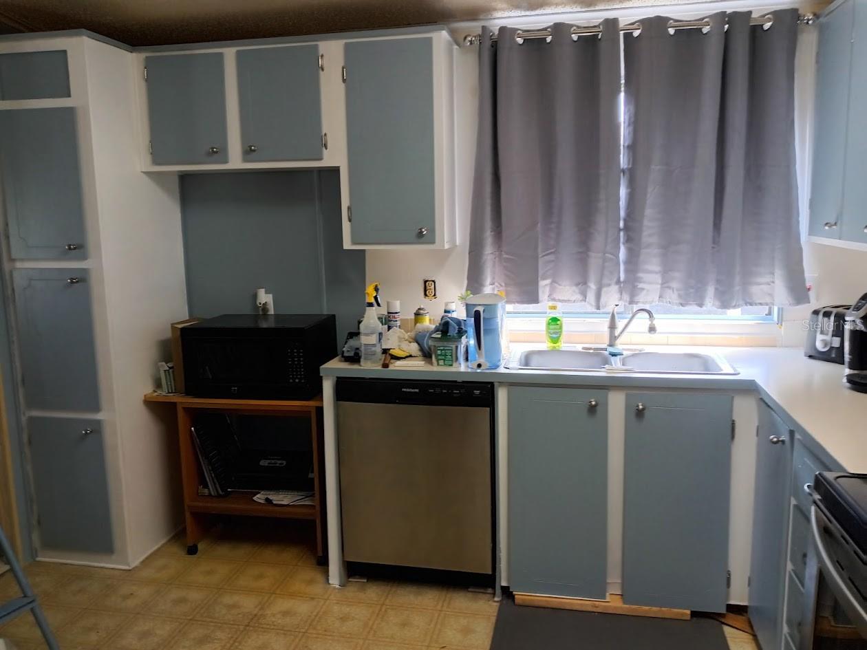 421 AVOCADO DR, BAREFOOT BAY, FL, 32976