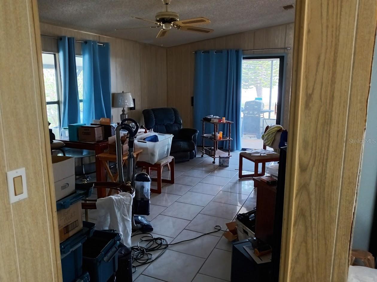 421 AVOCADO DR, BAREFOOT BAY, FL, 32976