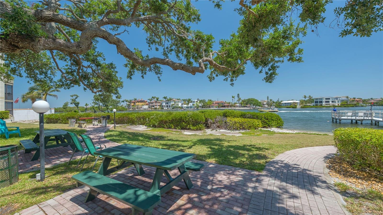 A4649539 Property Photo