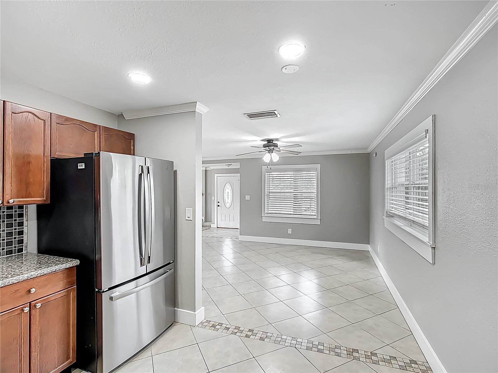 3702 W REYNOLDS ST, PLANT CITY, FL, 33563