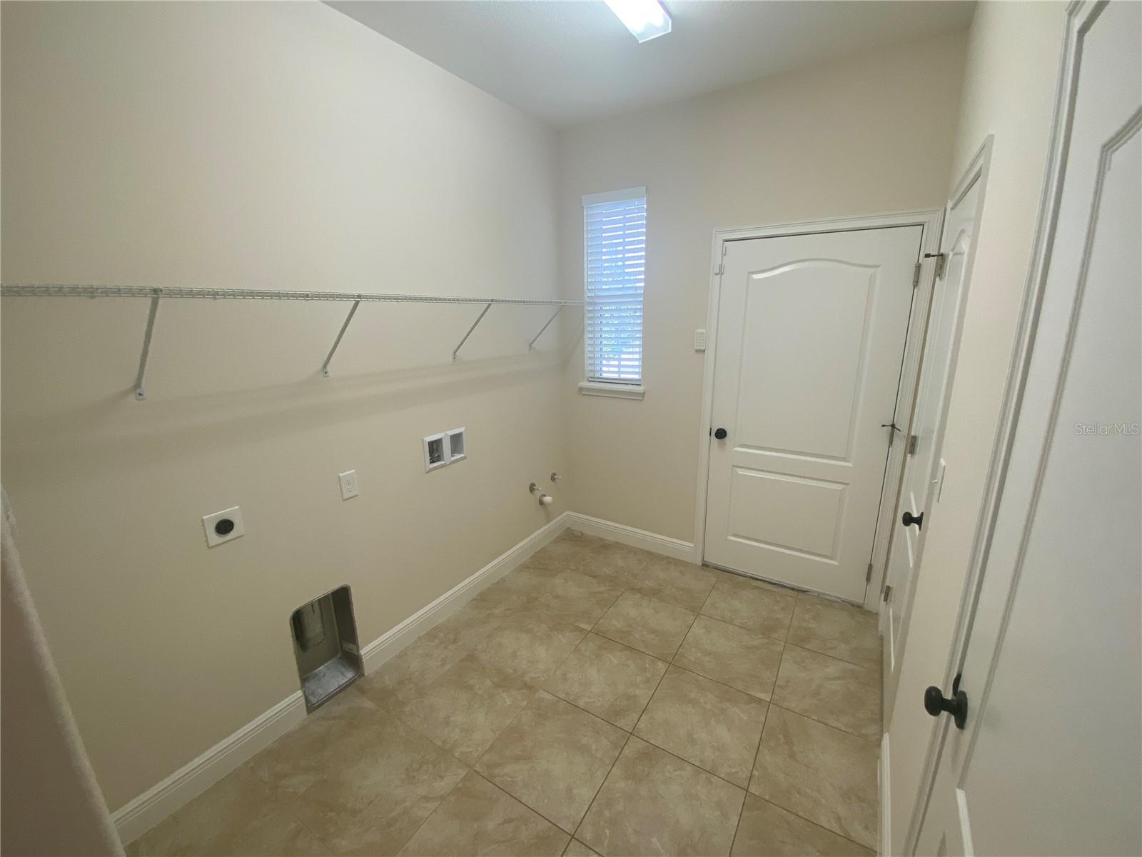 33907 EMERALD POND LOOP, LEESBURG, FL, 34788