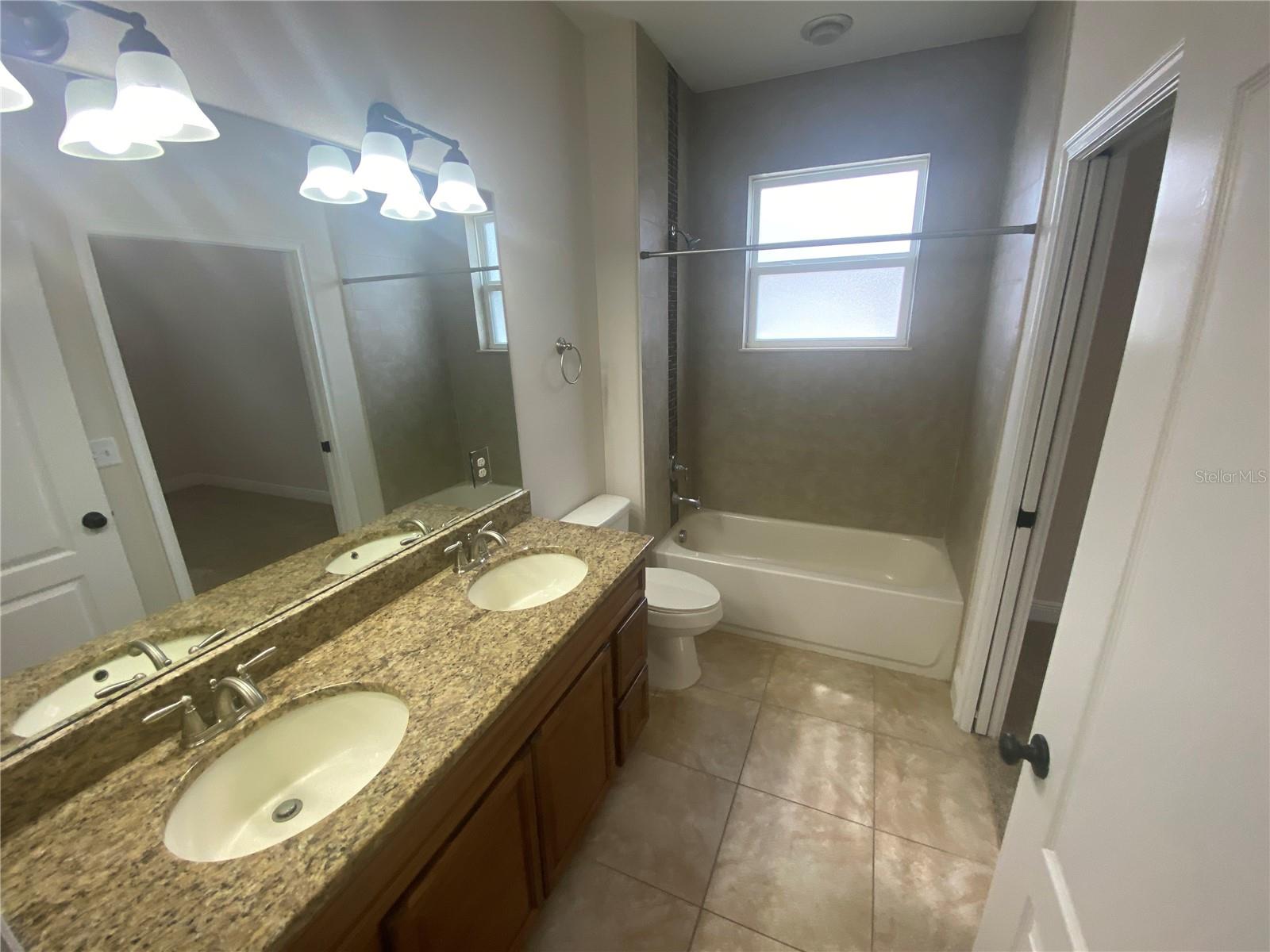 33907 EMERALD POND LOOP, LEESBURG, FL, 34788