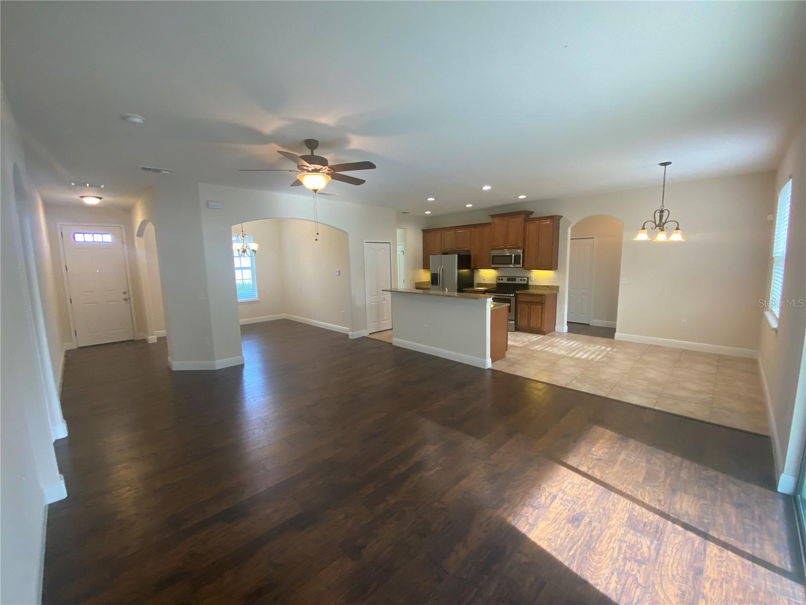 33907 EMERALD POND LOOP, LEESBURG, FL, 34788