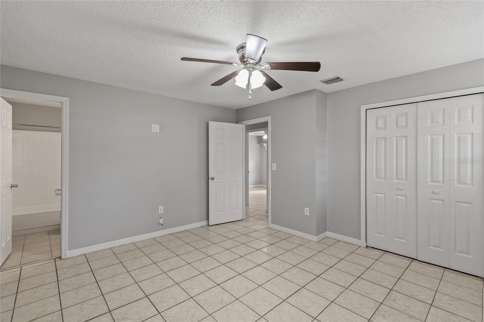 36119 HICKORY ST, FRUITLAND PARK, FL, 34731