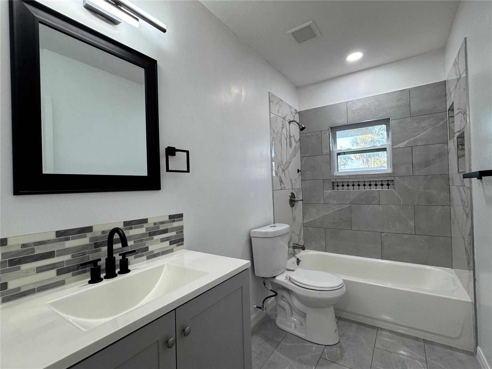 426 MAGNOLIA RD, VENICE, FL, 34293