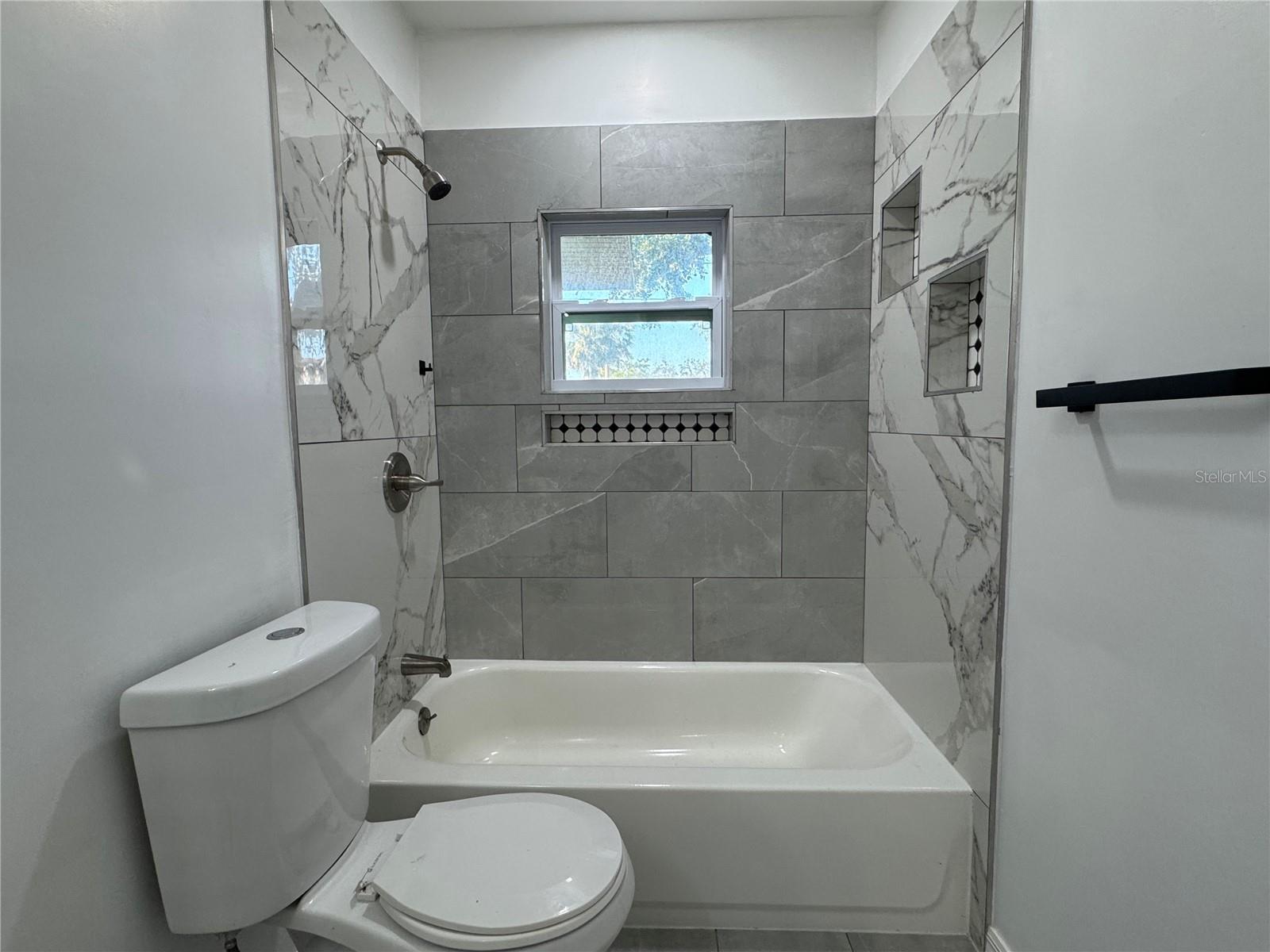 426 MAGNOLIA RD, VENICE, FL, 34293