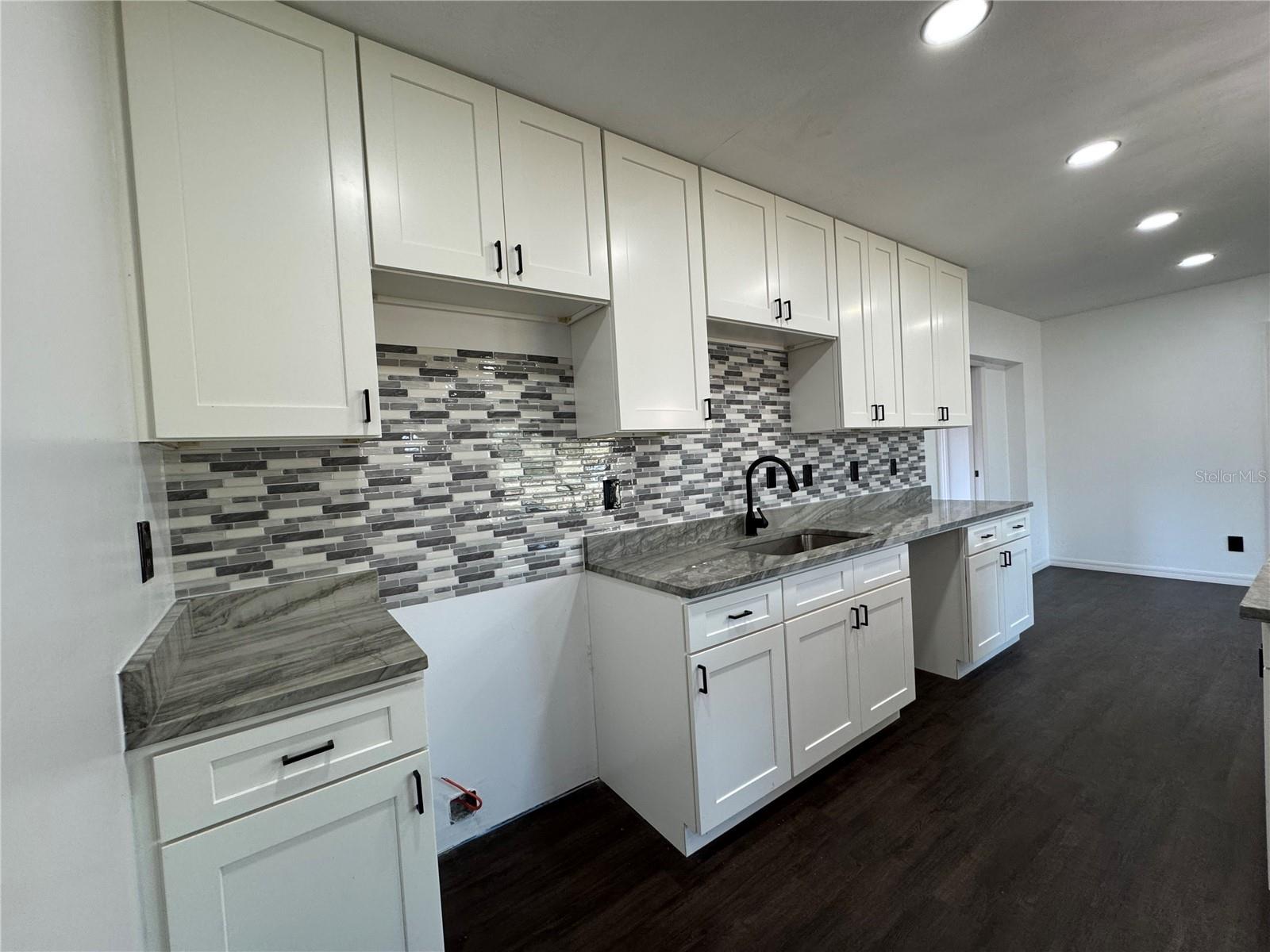 426 MAGNOLIA RD, VENICE, FL, 34293