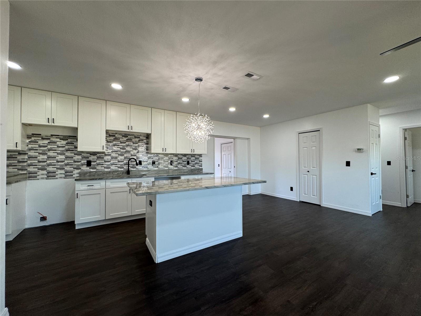 426 MAGNOLIA RD, VENICE, FL, 34293