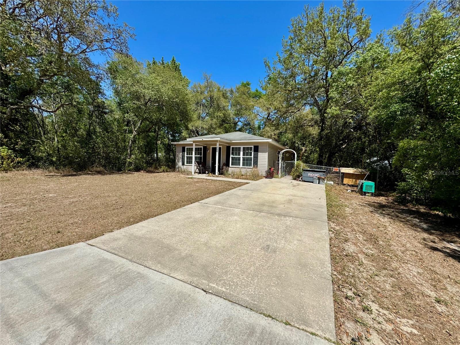 40226 PALM ST, LADY LAKE, FL, 32159