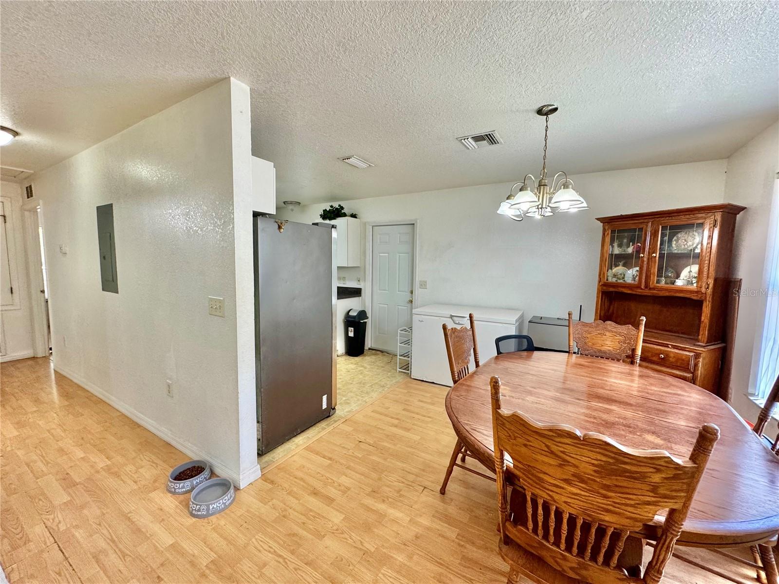 40226 PALM ST, LADY LAKE, FL, 32159