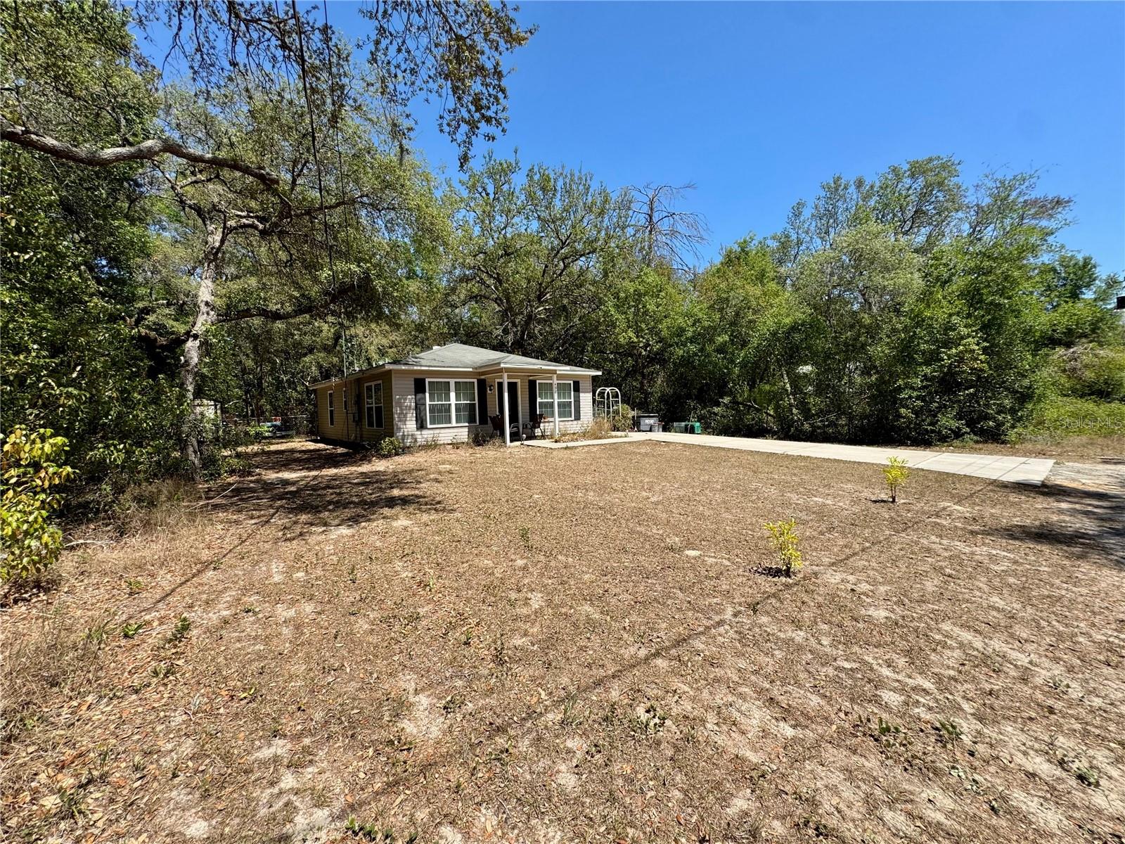 40226 PALM ST, LADY LAKE, FL, 32159