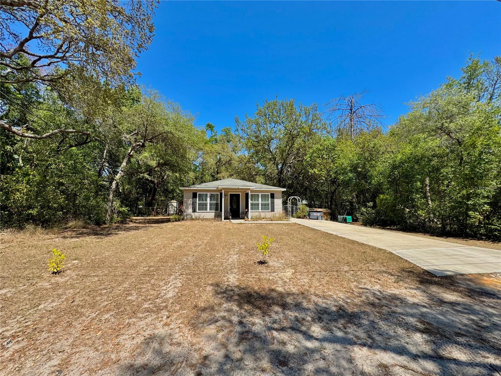 40226 PALM ST, LADY LAKE, FL, 32159