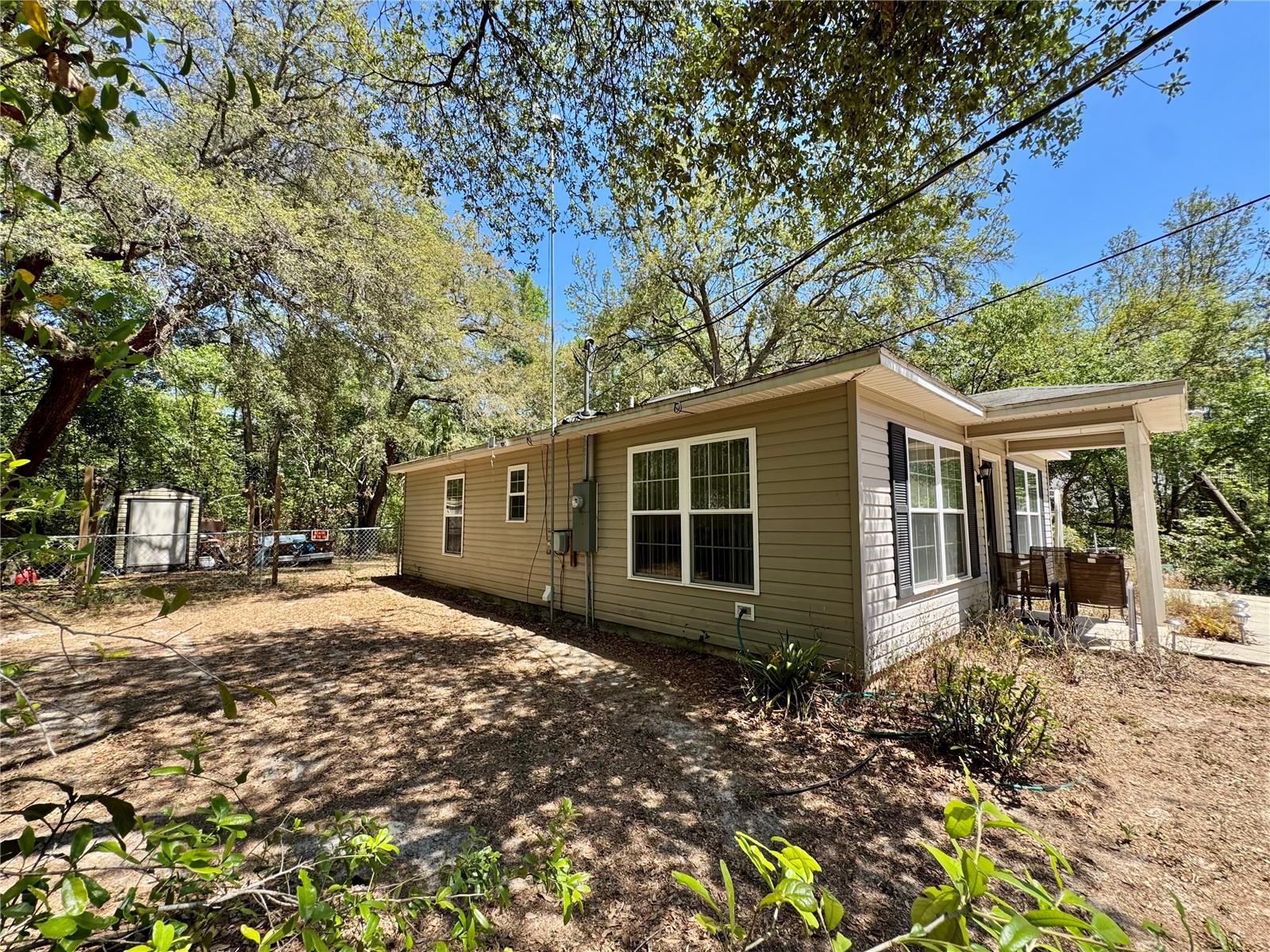 40226 PALM ST, LADY LAKE, FL, 32159