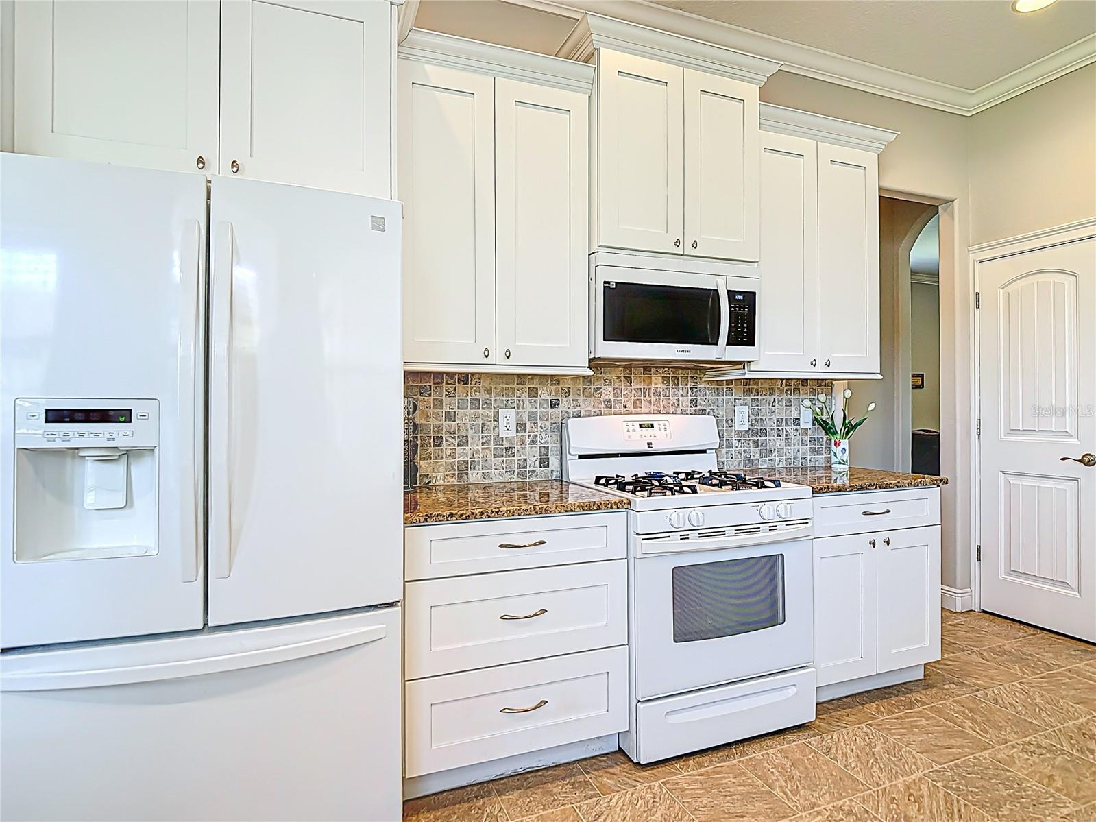 9363 S DEER PARK DR, HOMOSASSA, FL, 34446