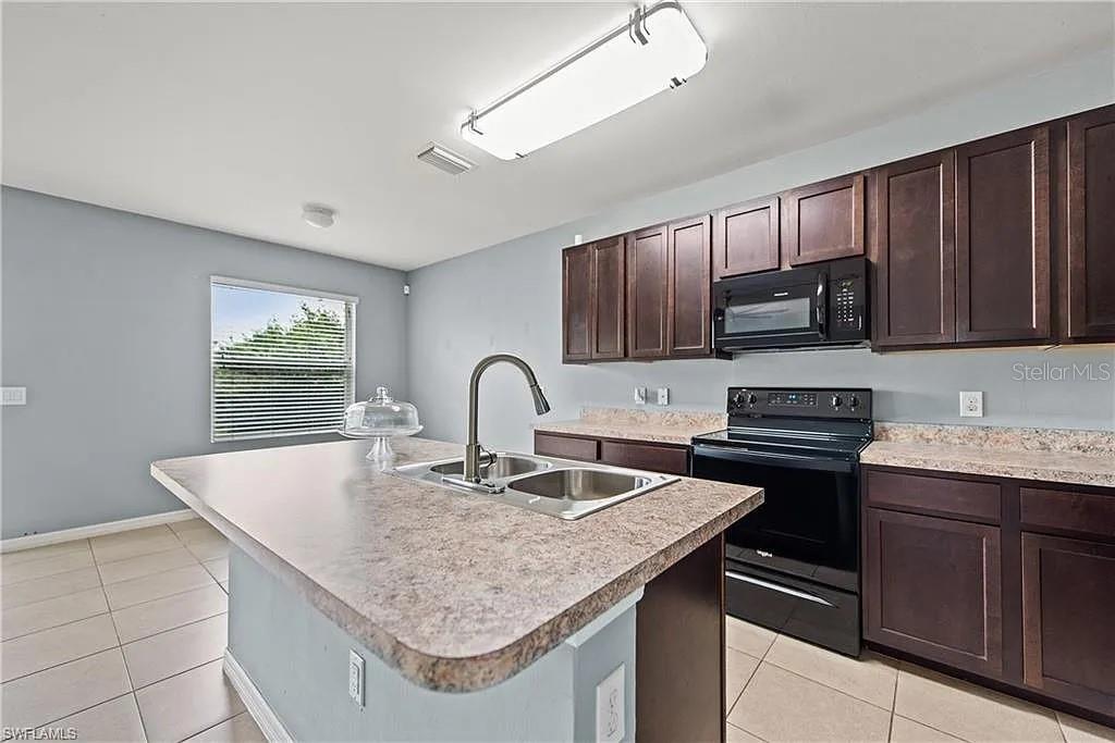 3605 DENIA CT #1, CAPE CORAL, FL, 33909