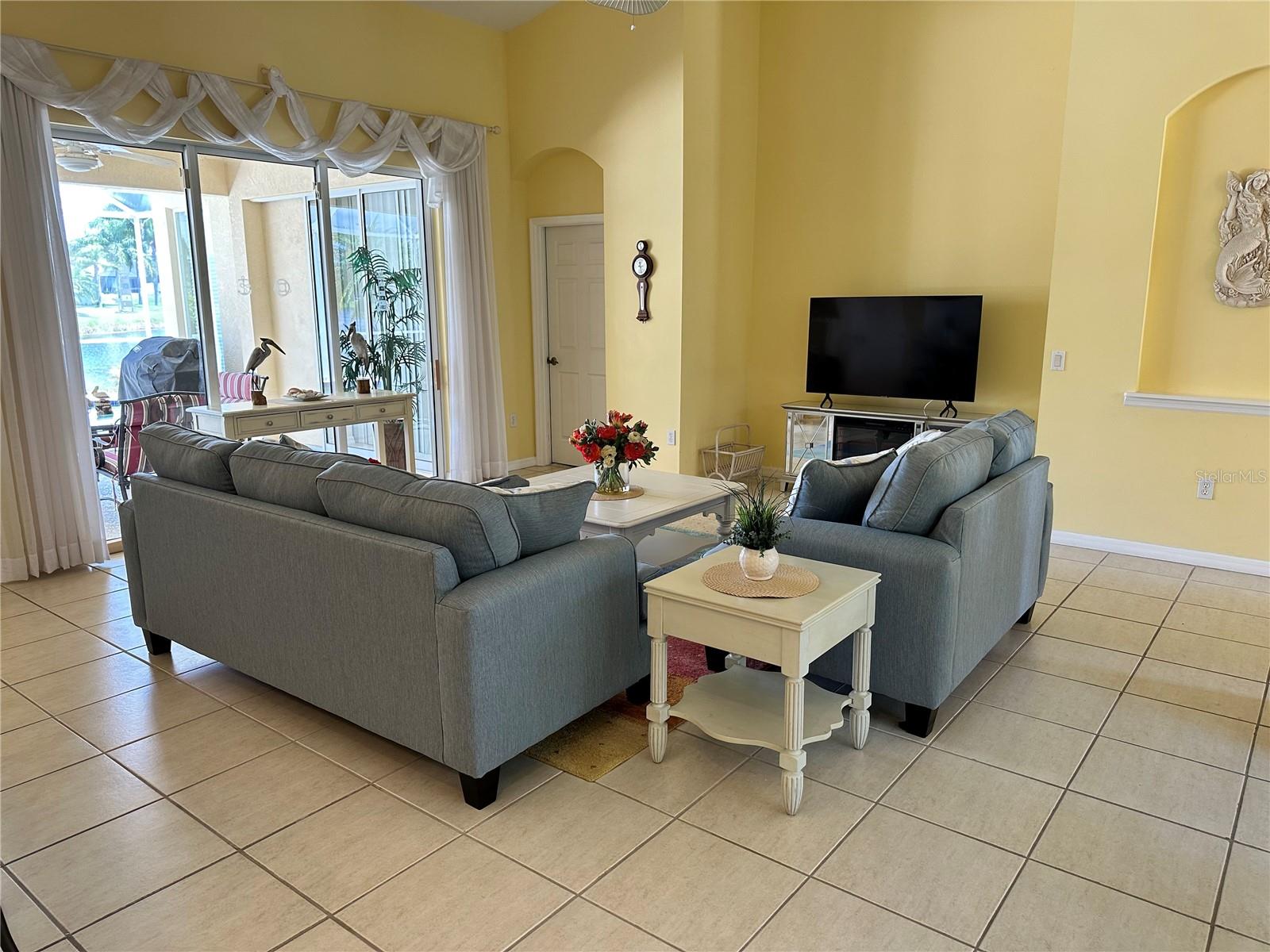 6323 67TH ST E, BRADENTON, FL, 34203