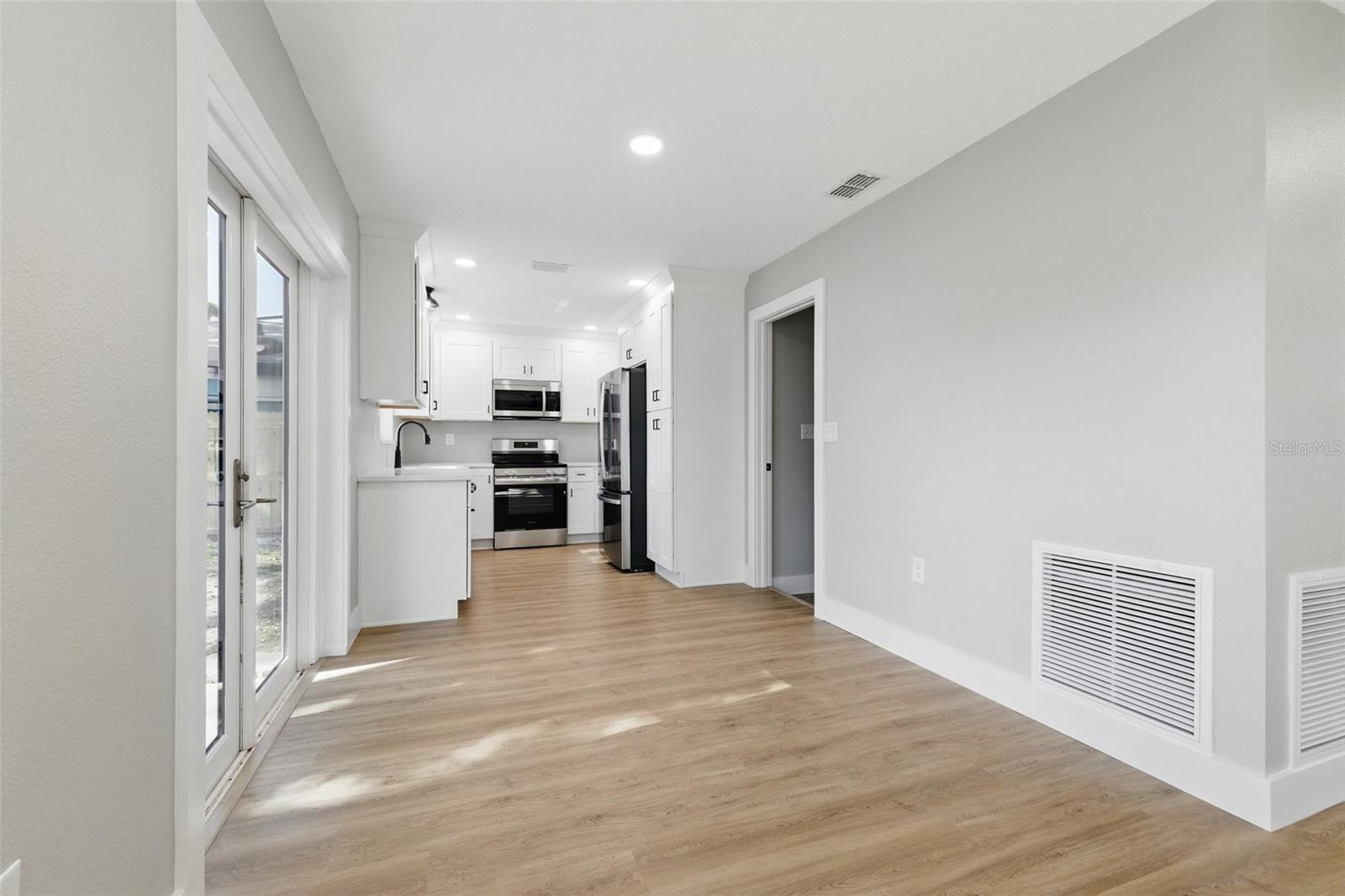 10404 OAKHAVEN DR, PINELLAS PARK, FL, 33782