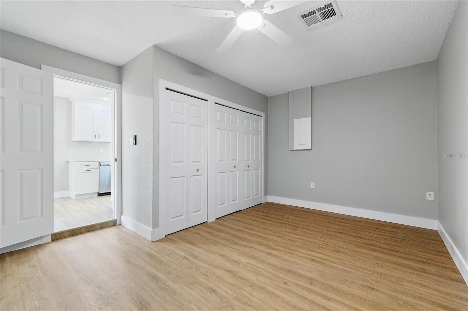 10404 OAKHAVEN DR, PINELLAS PARK, FL, 33782