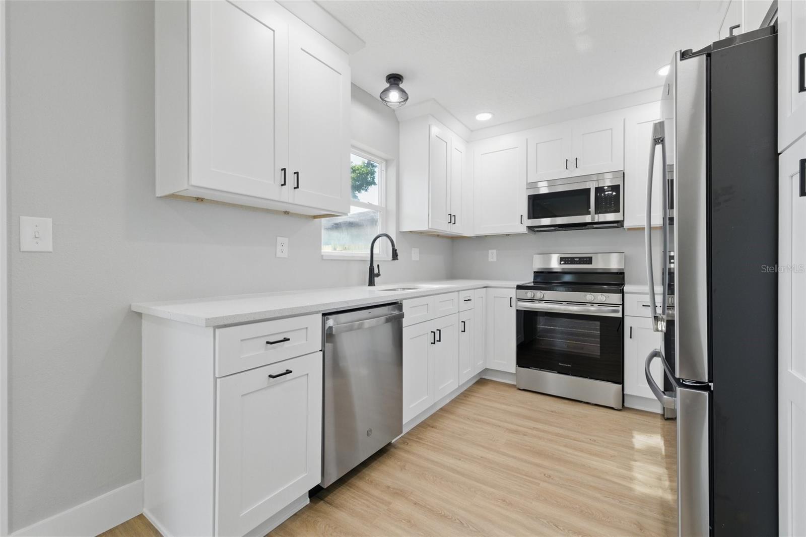 10404 OAKHAVEN DR, PINELLAS PARK, FL, 33782