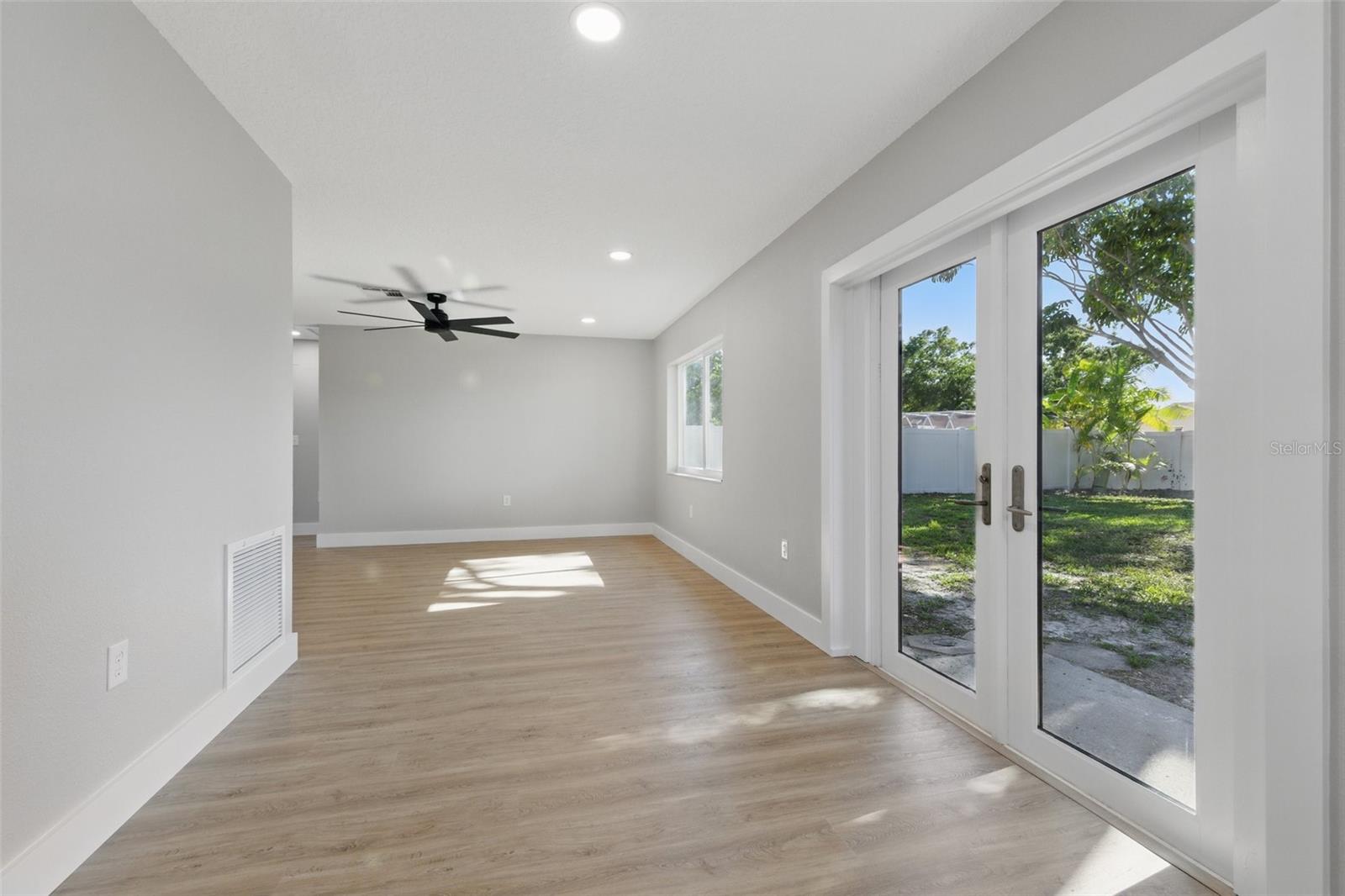 10404 OAKHAVEN DR, PINELLAS PARK, FL, 33782