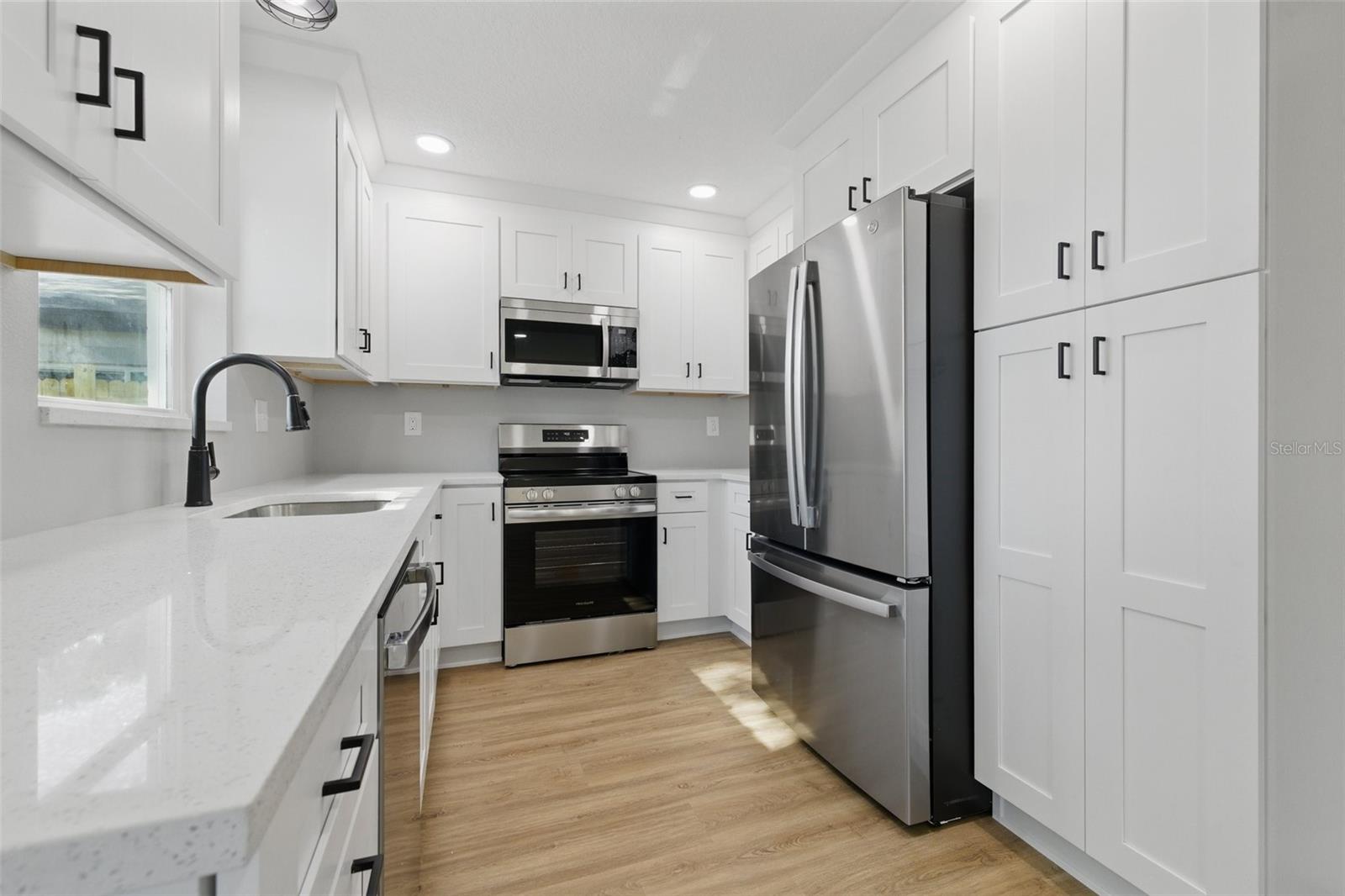 10404 OAKHAVEN DR, PINELLAS PARK, FL, 33782