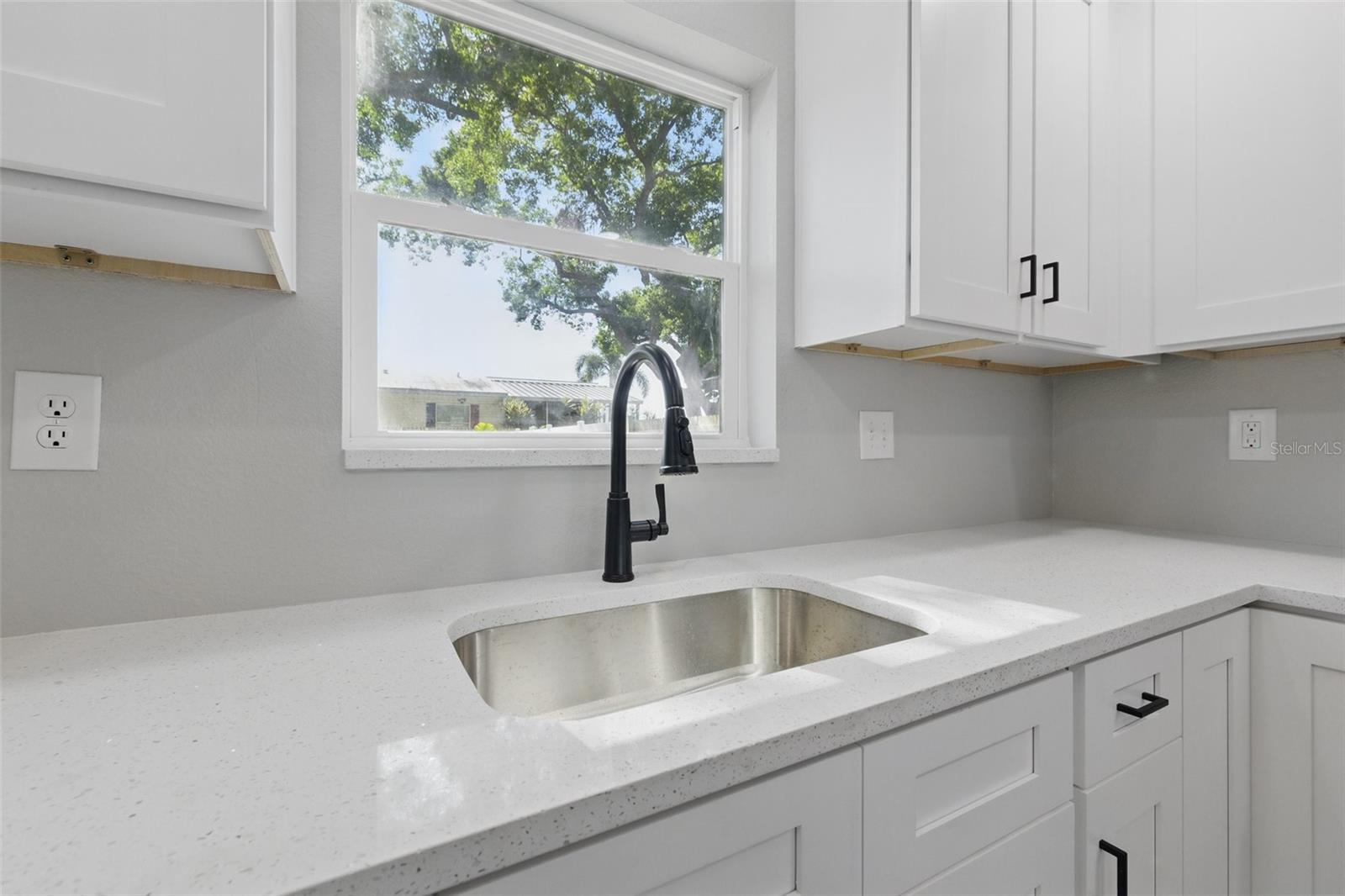 10404 OAKHAVEN DR, PINELLAS PARK, FL, 33782