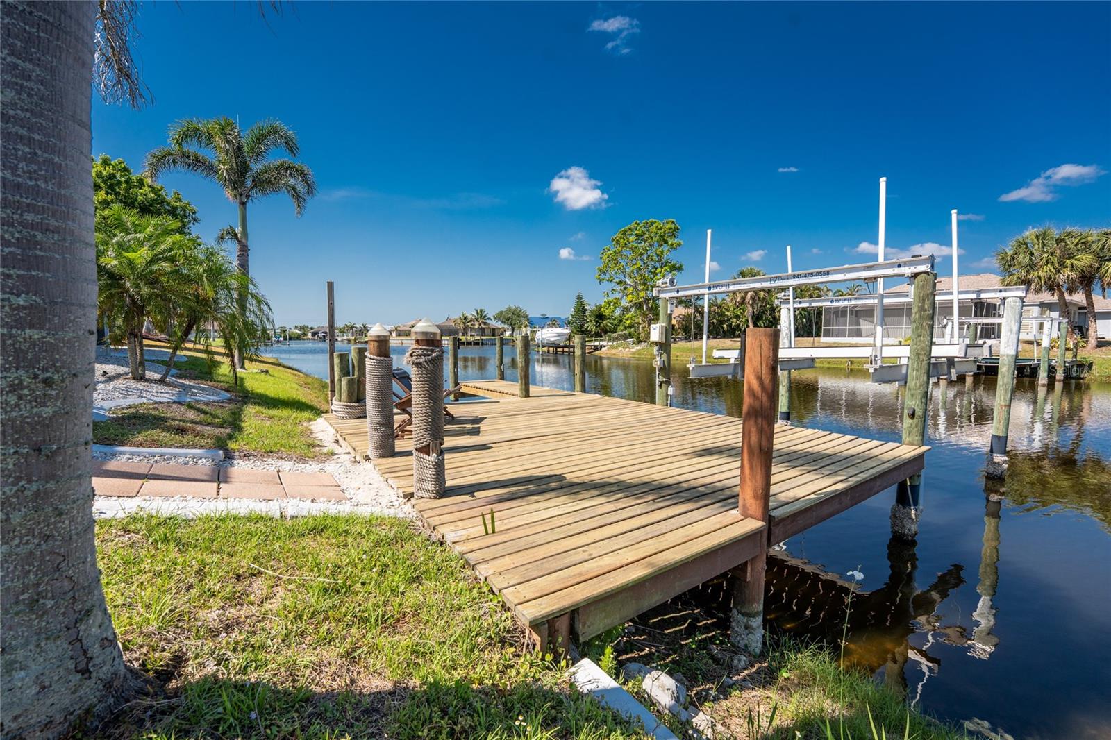 15674 APPLEWHITE CIR, PORT CHARLOTTE, FL, 33981