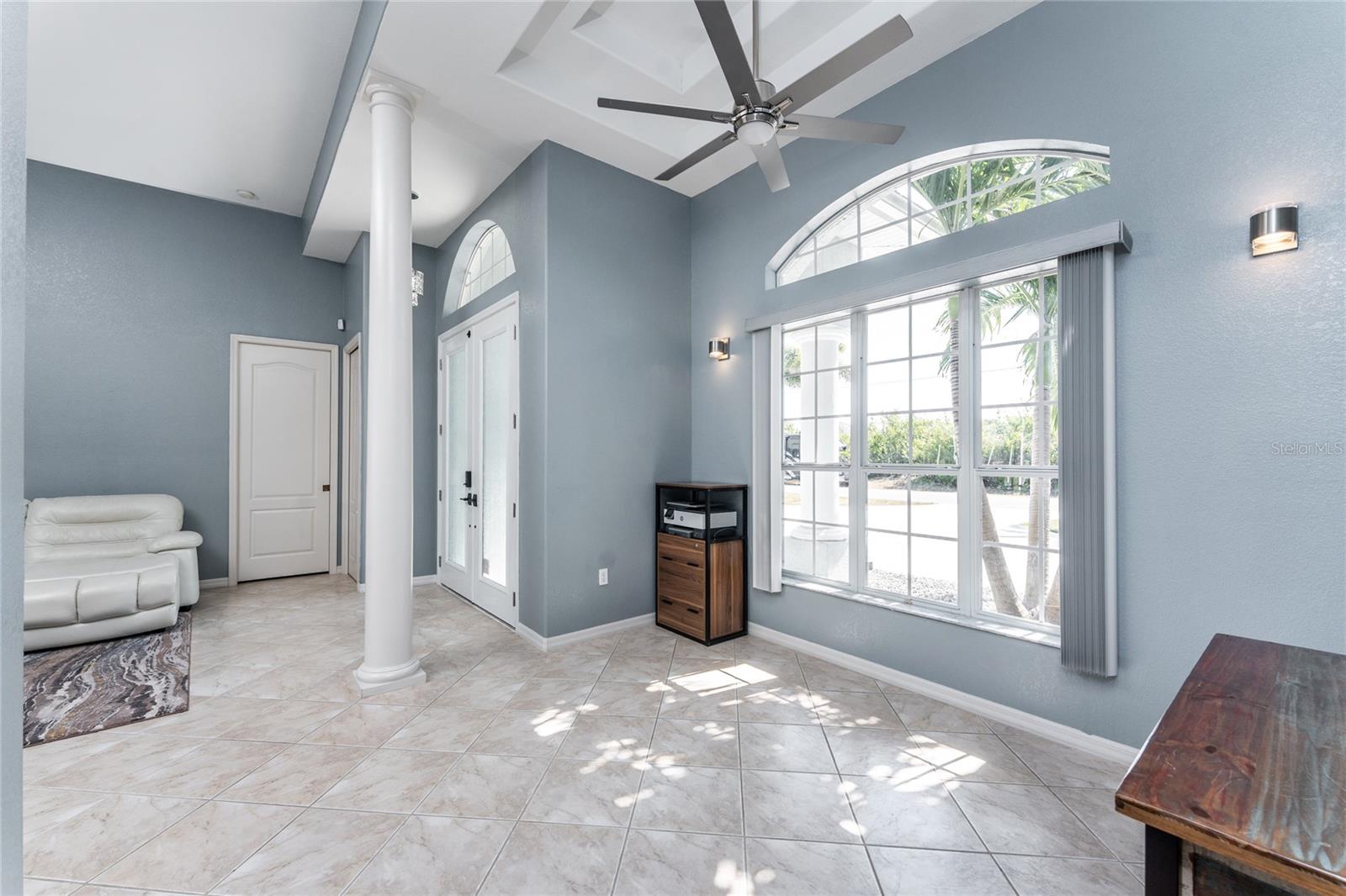 15674 APPLEWHITE CIR, PORT CHARLOTTE, FL, 33981