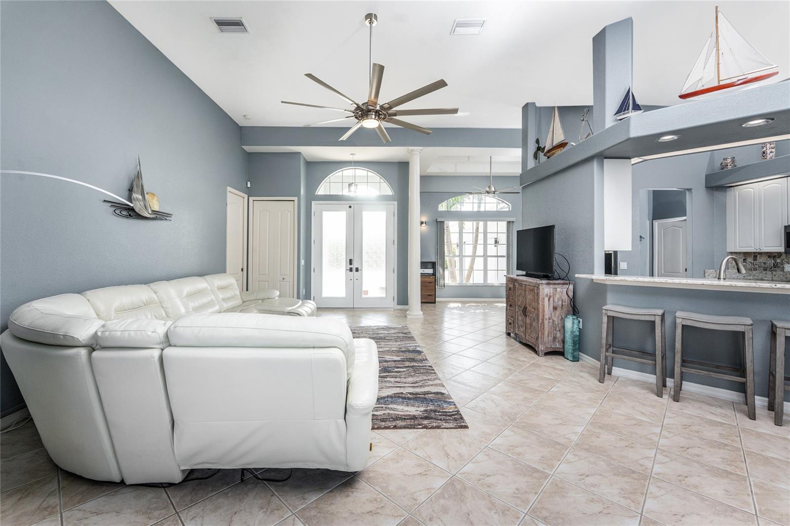 15674 APPLEWHITE CIR, PORT CHARLOTTE, FL, 33981