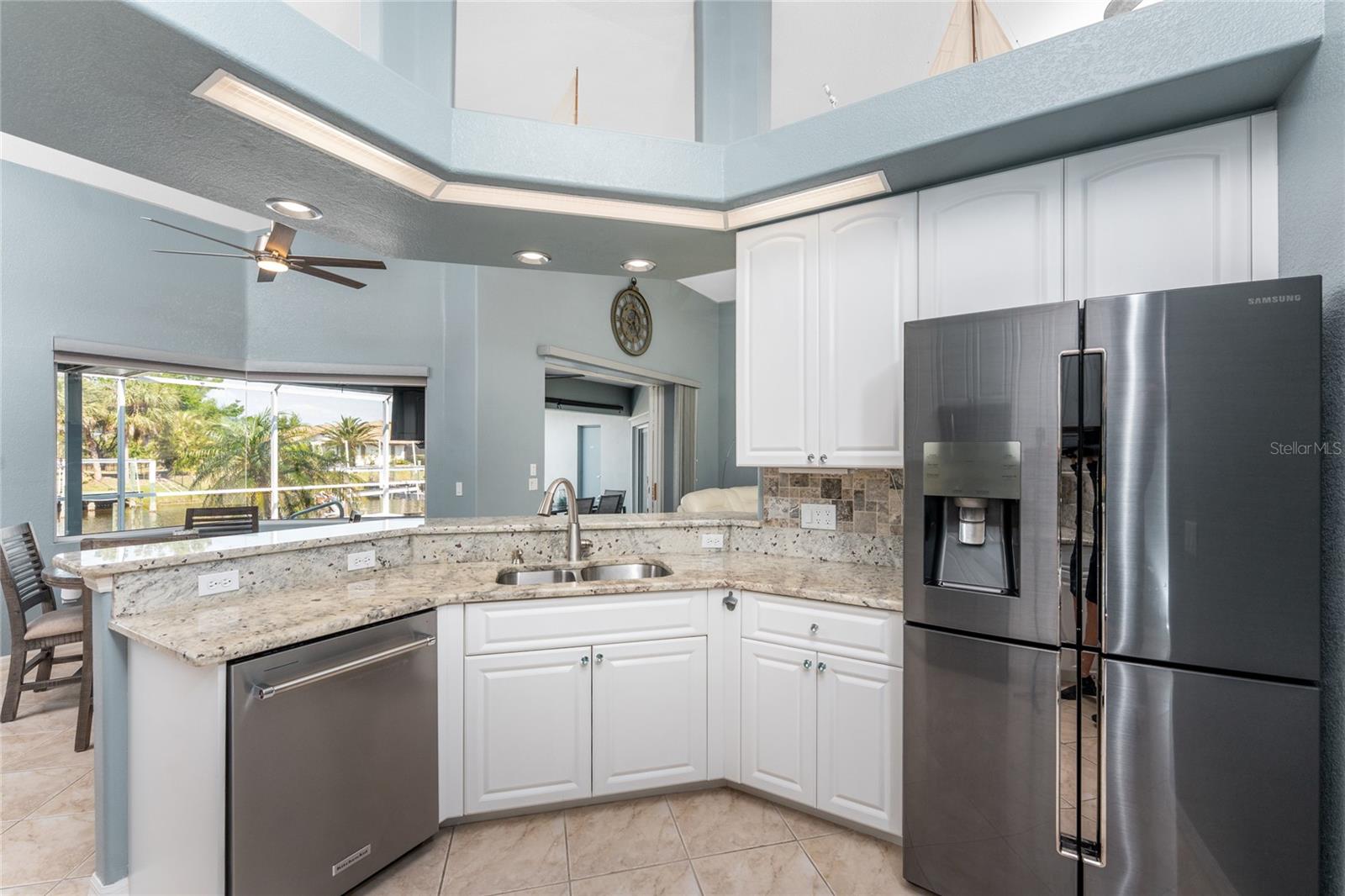 15674 APPLEWHITE CIR, PORT CHARLOTTE, FL, 33981