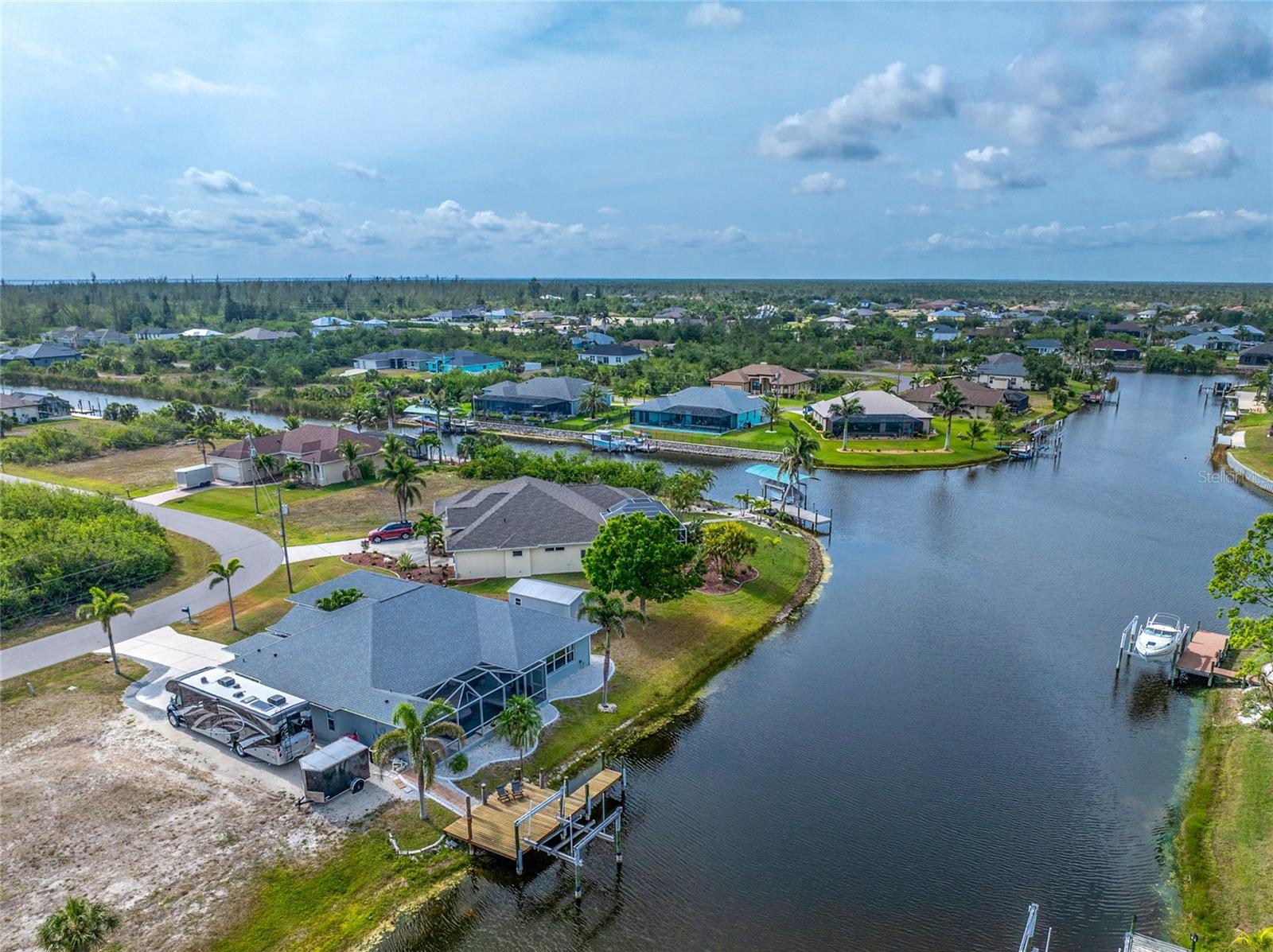 15674 APPLEWHITE CIR, PORT CHARLOTTE, FL, 33981