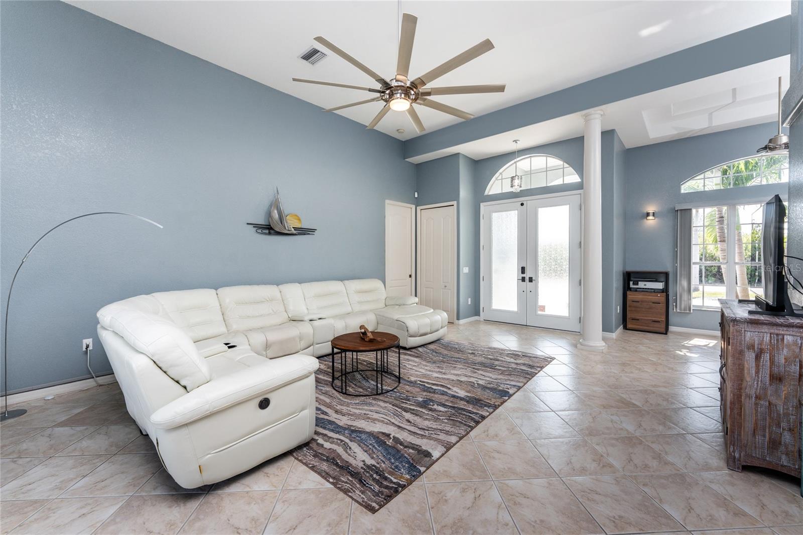 15674 APPLEWHITE CIR, PORT CHARLOTTE, FL, 33981