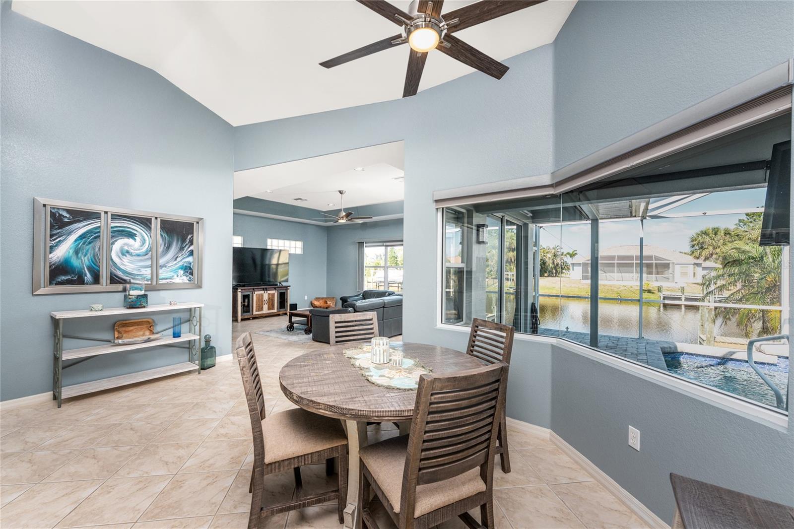 15674 APPLEWHITE CIR, PORT CHARLOTTE, FL, 33981