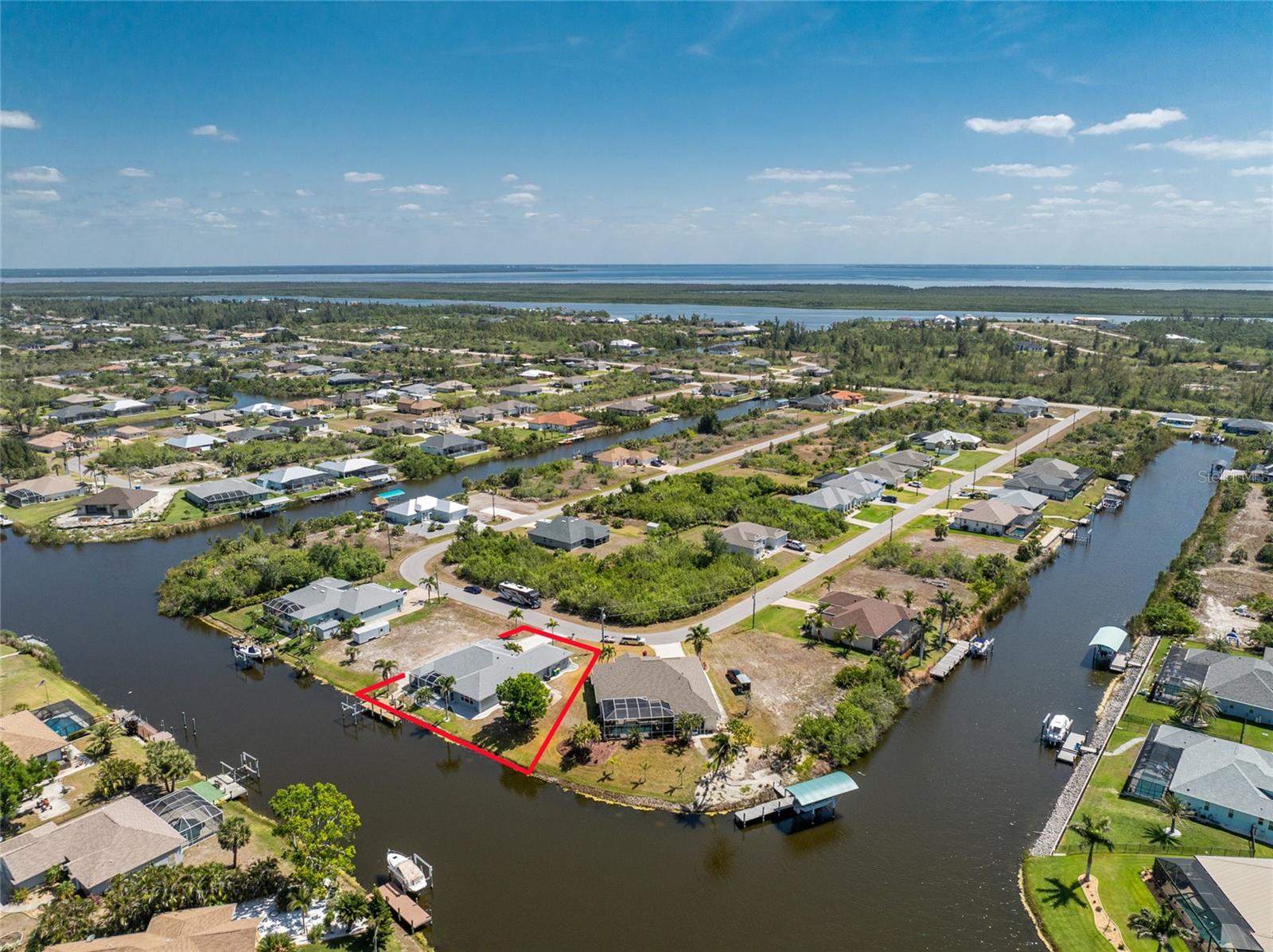 15674 APPLEWHITE CIR, PORT CHARLOTTE, FL, 33981