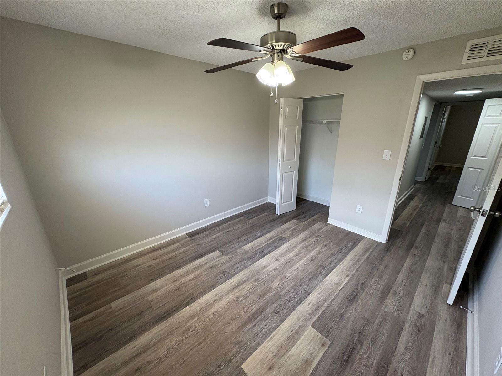 459 W ROSEWOOD LN, TAVARES, FL, 32778